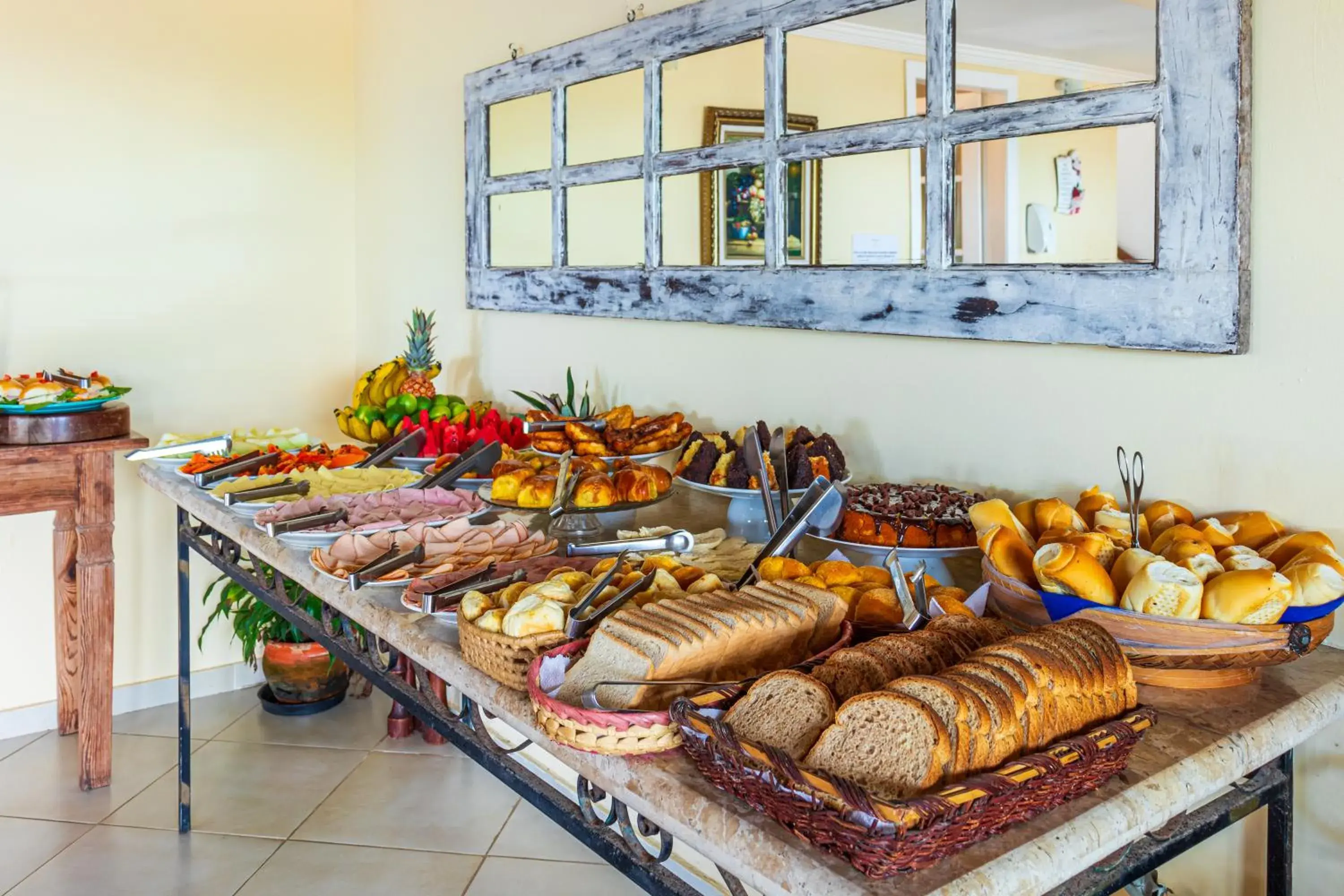 Food and drinks in La Proeza Pousada Food and drinks in La Proeza Pousada