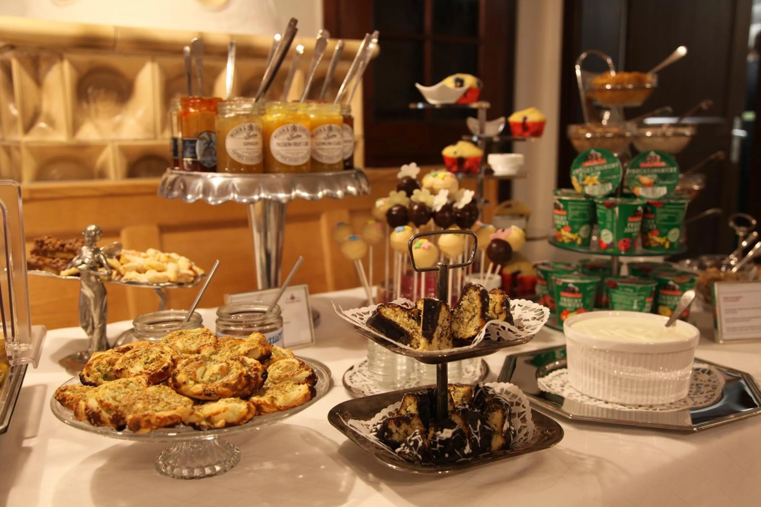 Buffet breakfast in Hotel Garni Georgenhof Adults Only