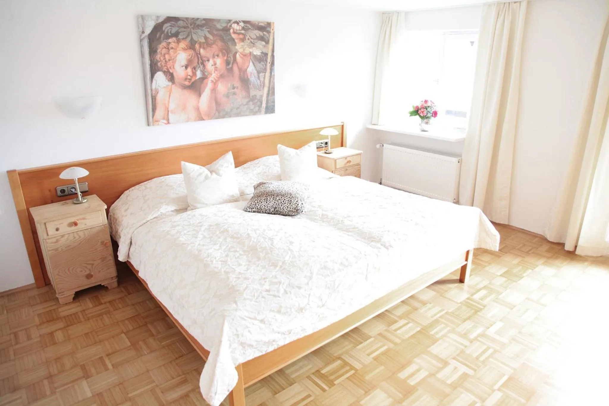 Bedroom, Bed in Hotel Garni Georgenhof Adults Only