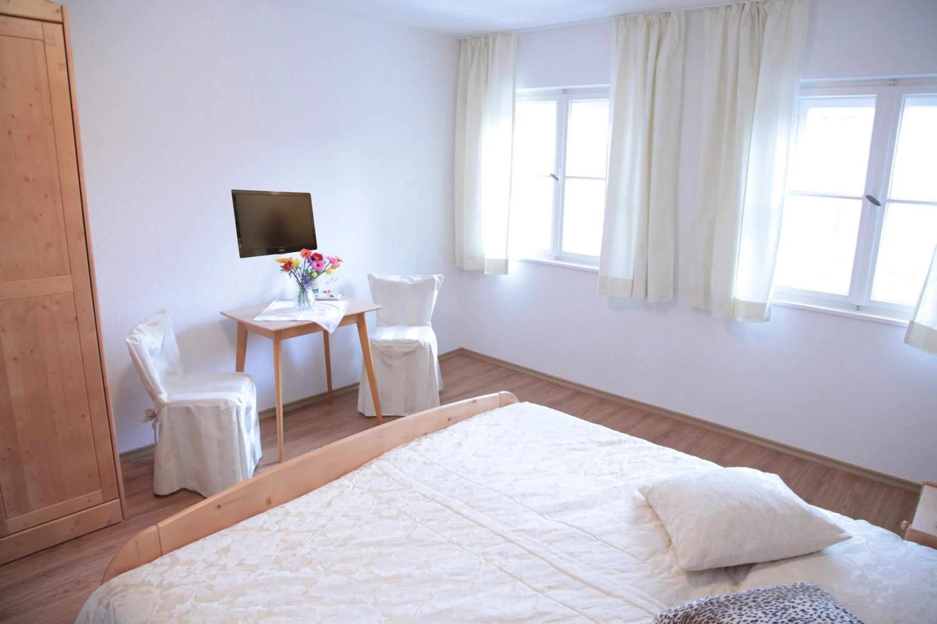 Day, Bed in Hotel Garni Georgenhof Adults Only