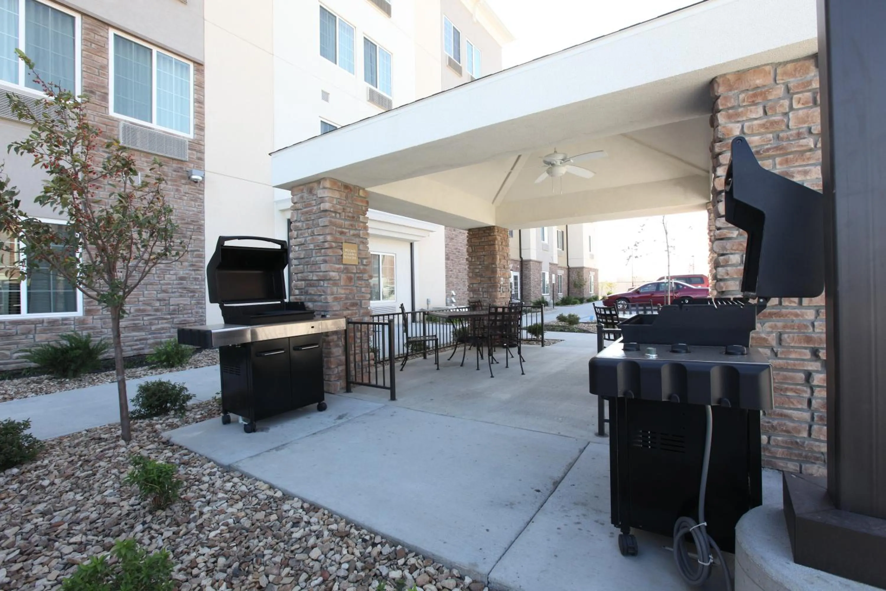 Property building in Candlewood Suites Columbia Hwy 63 & I-70 by IHG