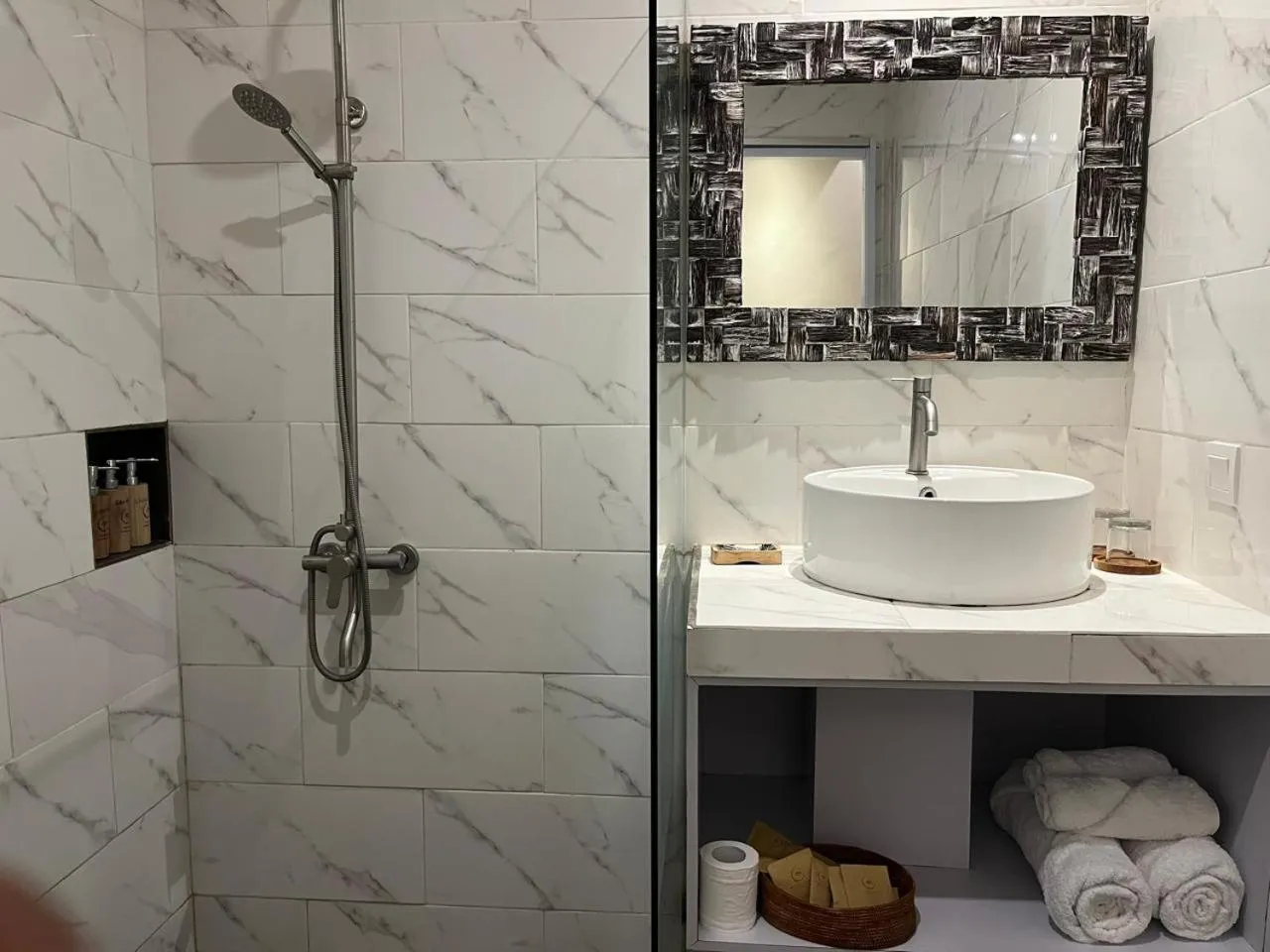 Bathroom in Kelingking Paradise Suites Villa