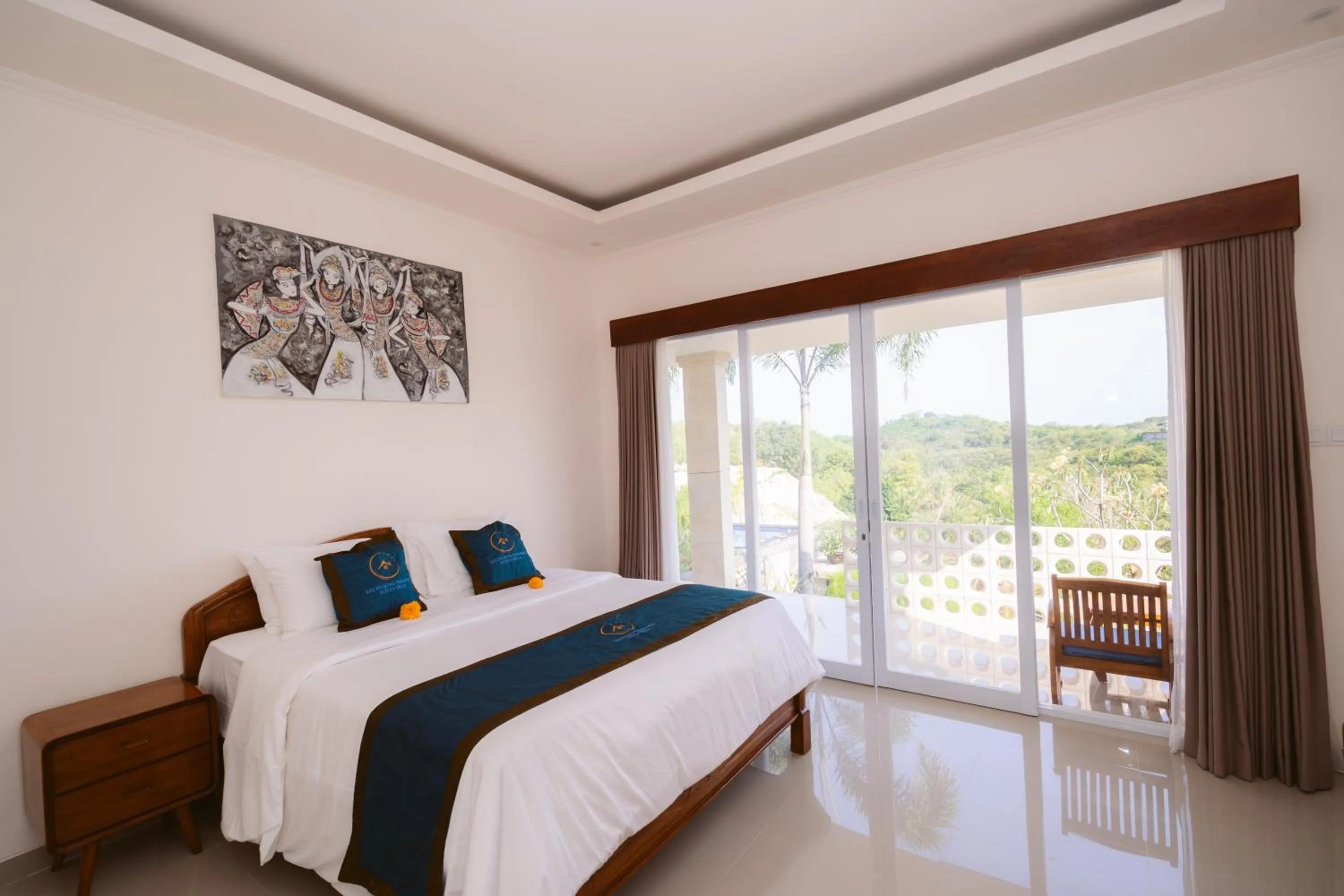 Kelingking Paradise Suites Villa