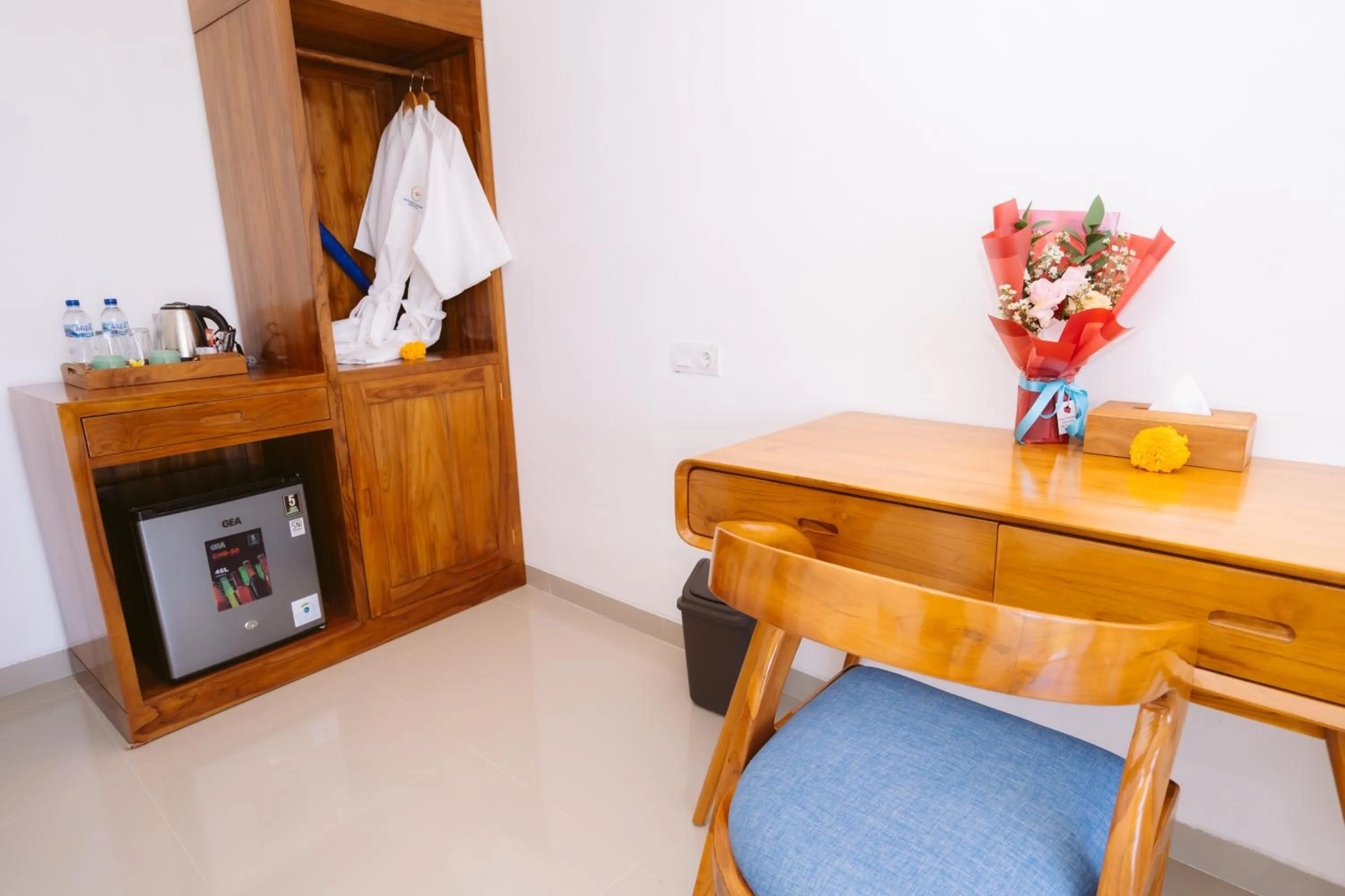 minibar in Kelingking Paradise Suites Villa