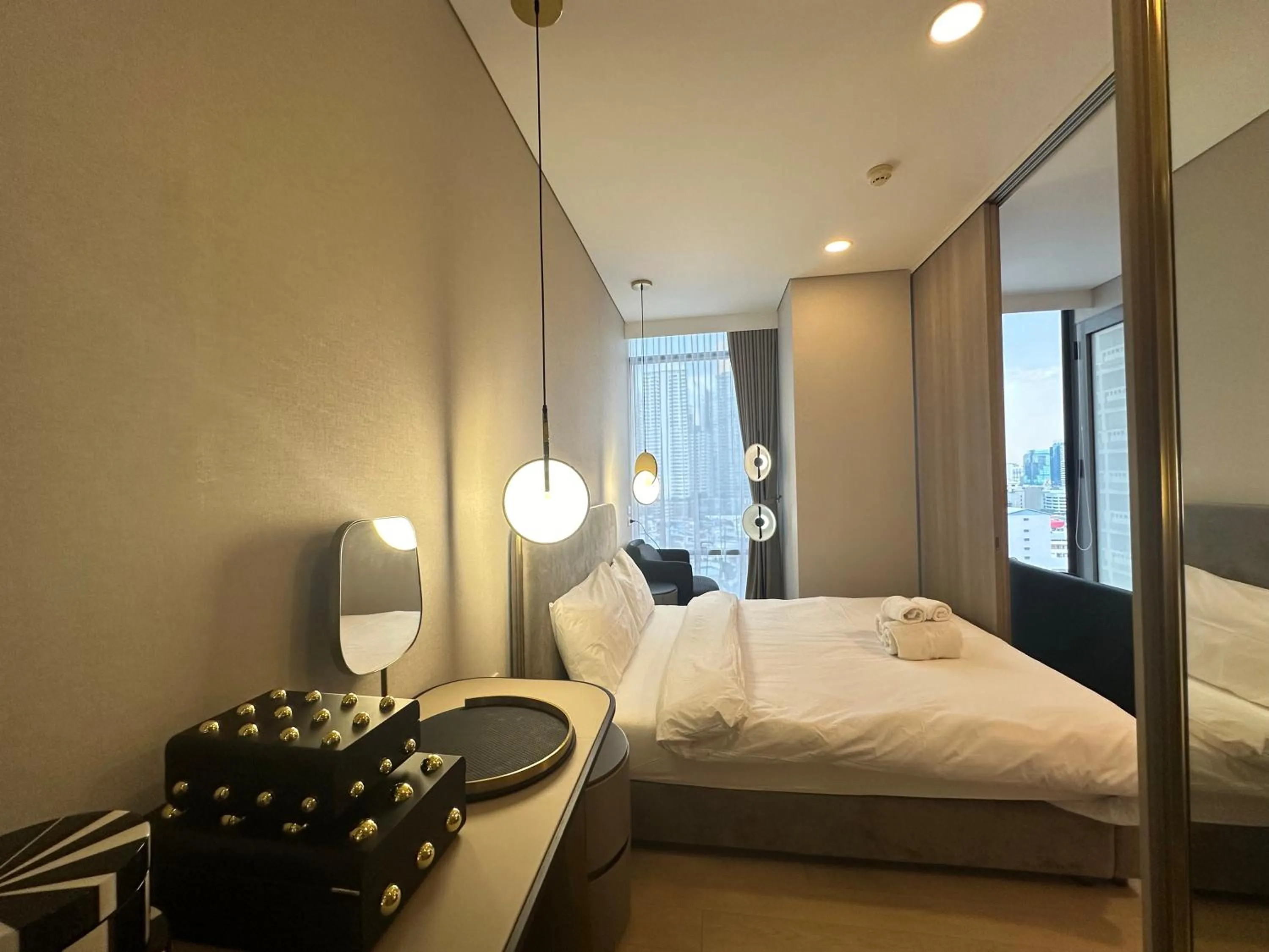 Bedroom in Siamese Exclusive Queens