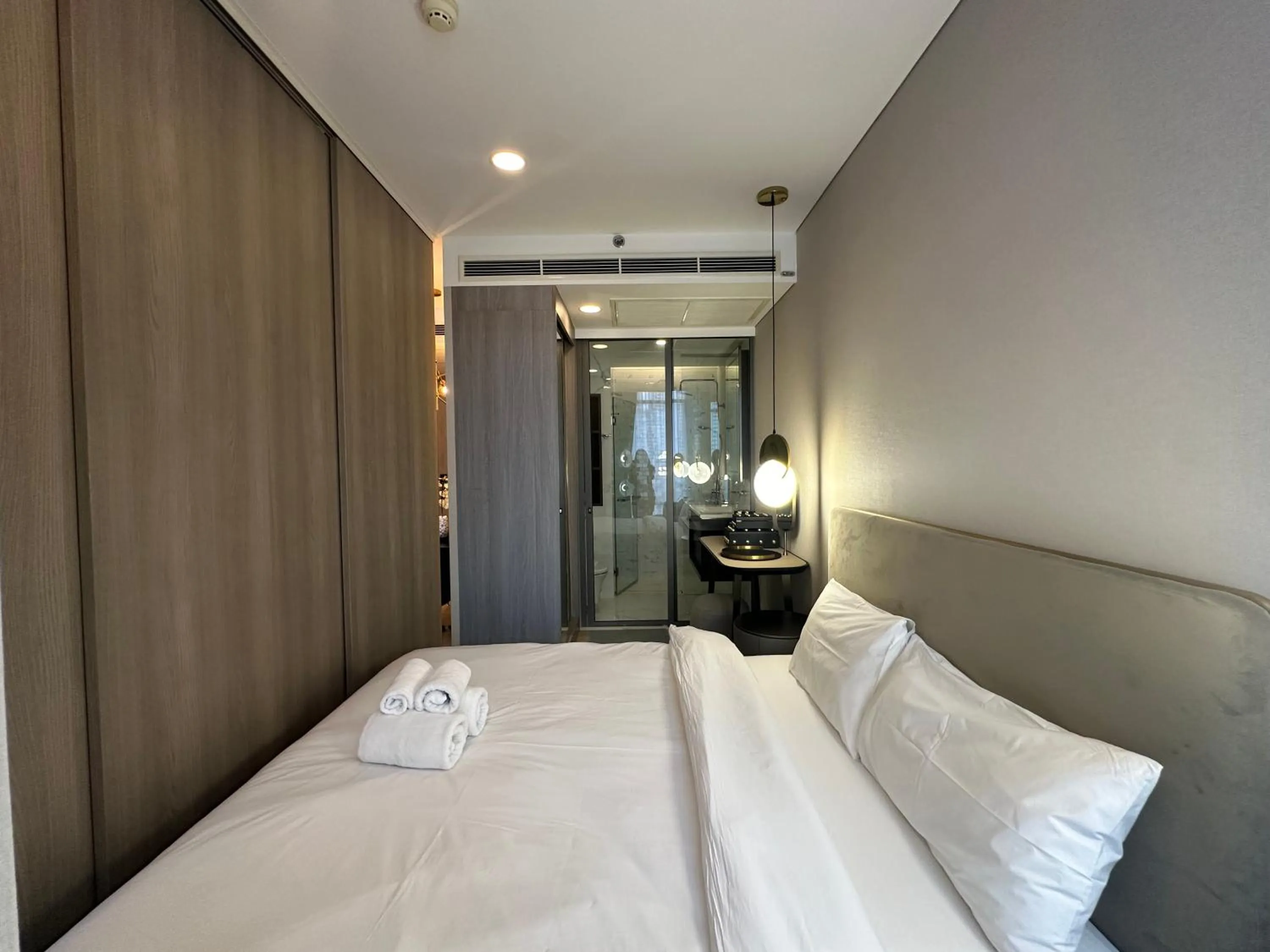 Bed in Siamese Exclusive Queens