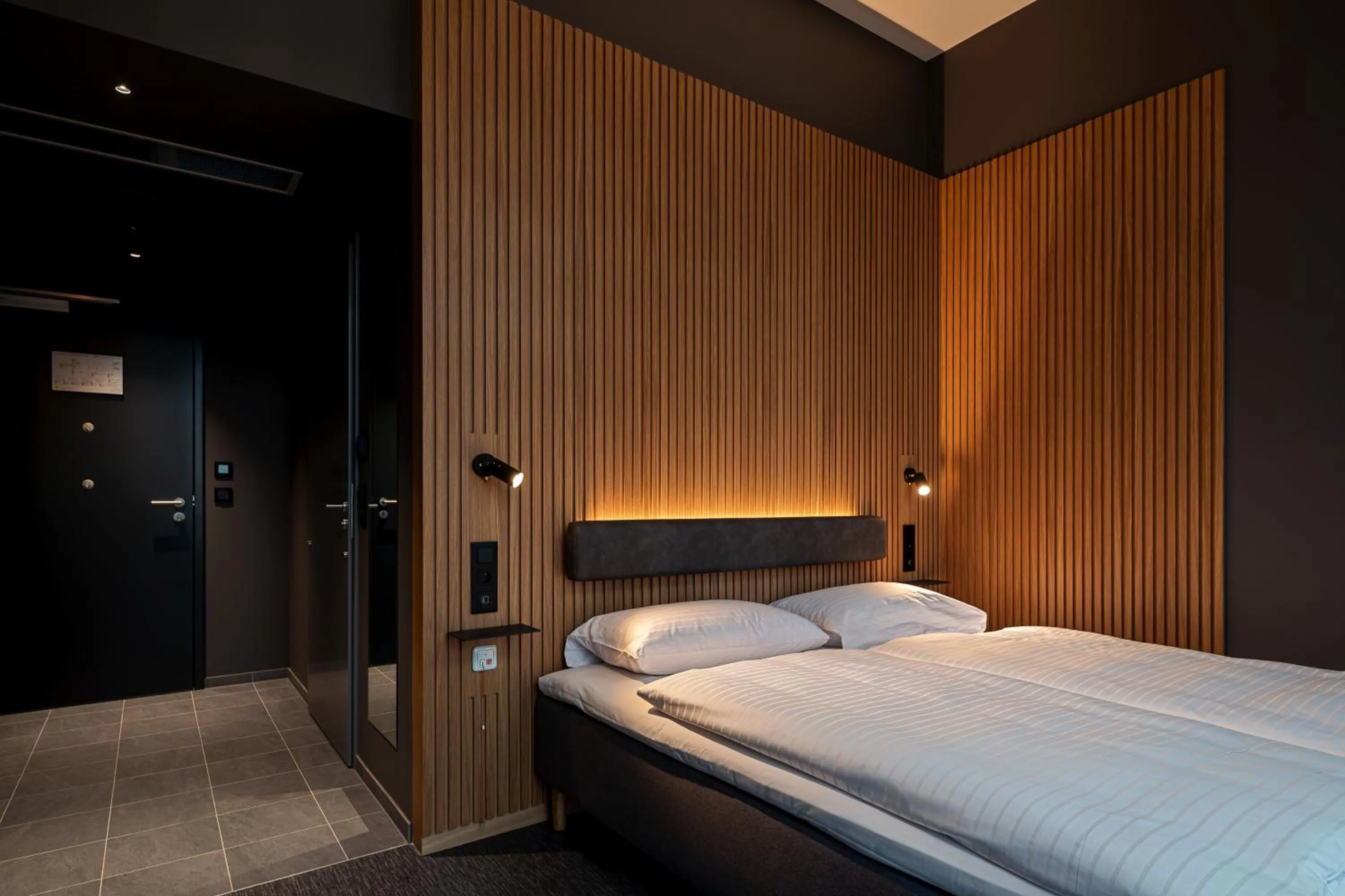 Bedroom, Bed in Zleep Hotel Frankfurt Airport Kelsterbach