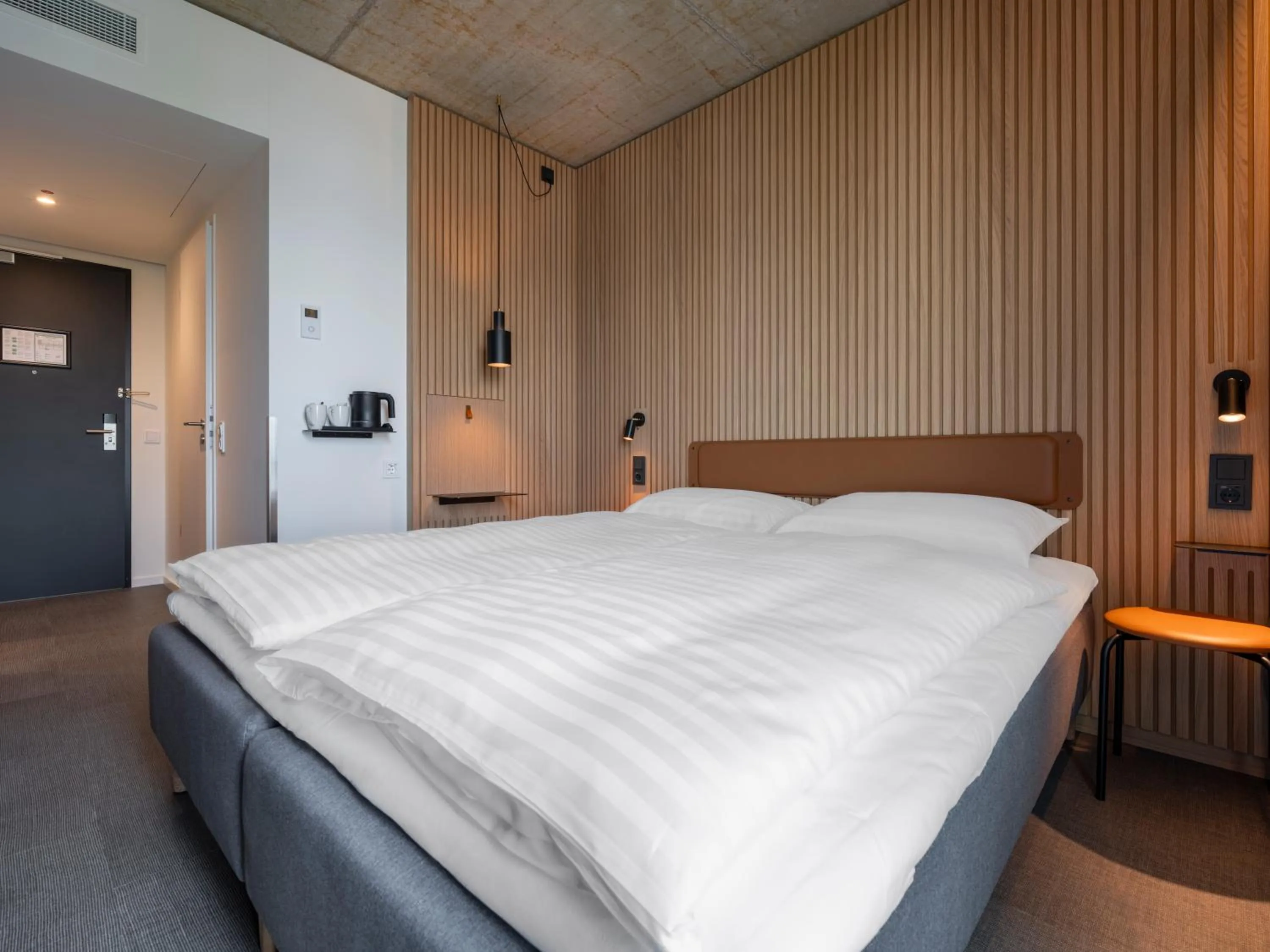 Photo of the whole room, Bed in Zleep Hotel Frankfurt Airport Kelsterbach