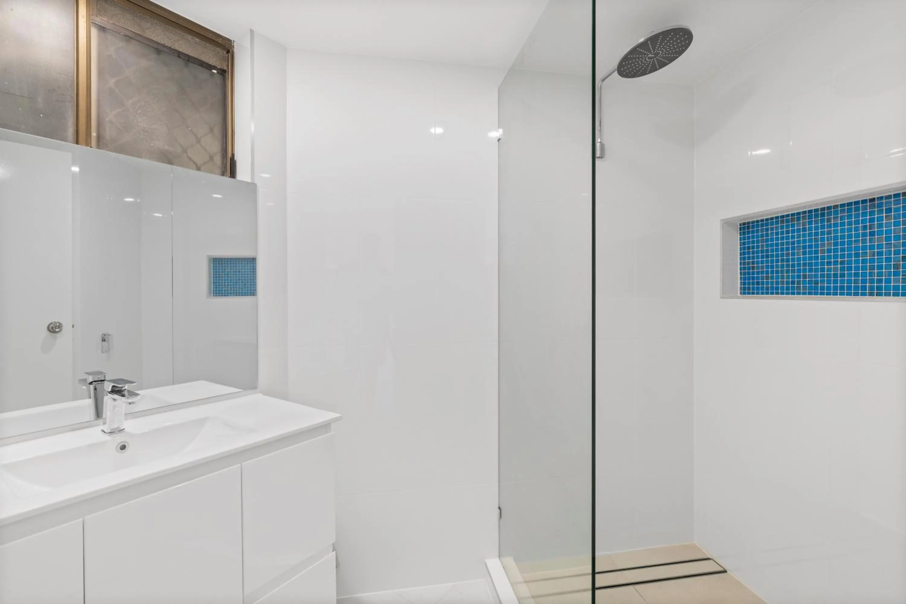 Bathroom in Whitsunday Waterfront Apartments