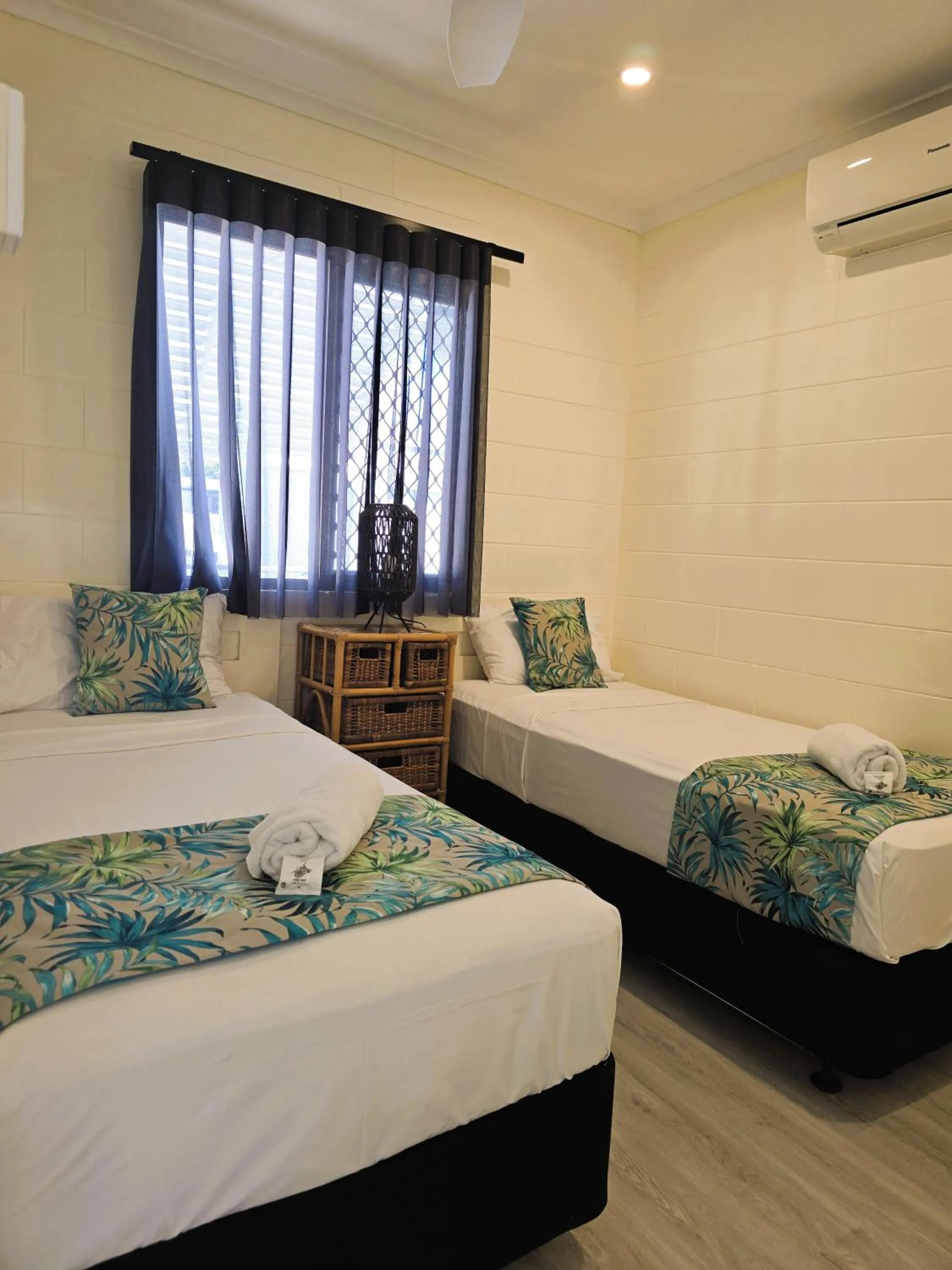 Bedroom, Bed in Whitsunday Waterfront Apartments
