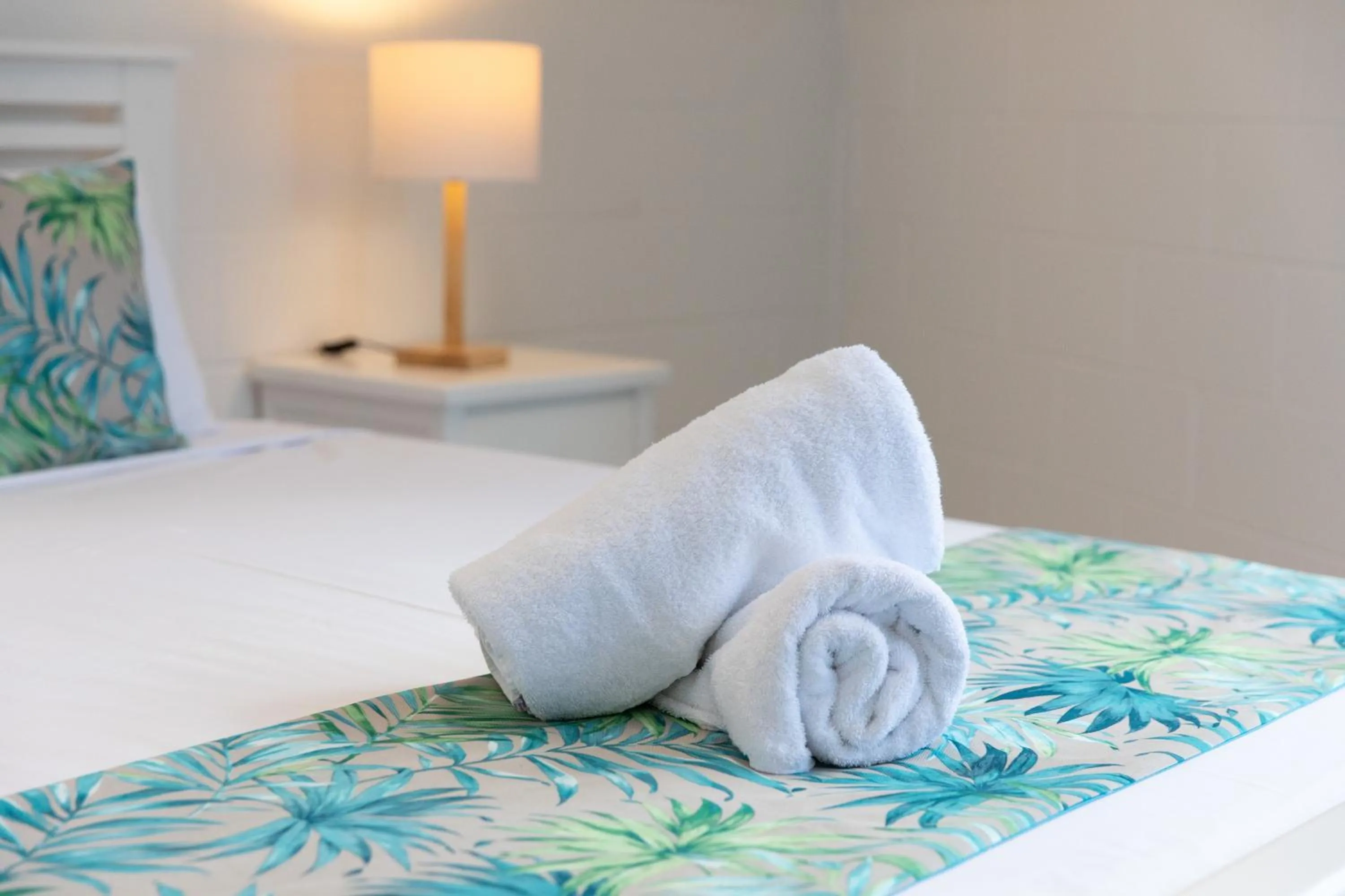 Bed in Whitsunday Waterfront Apartments