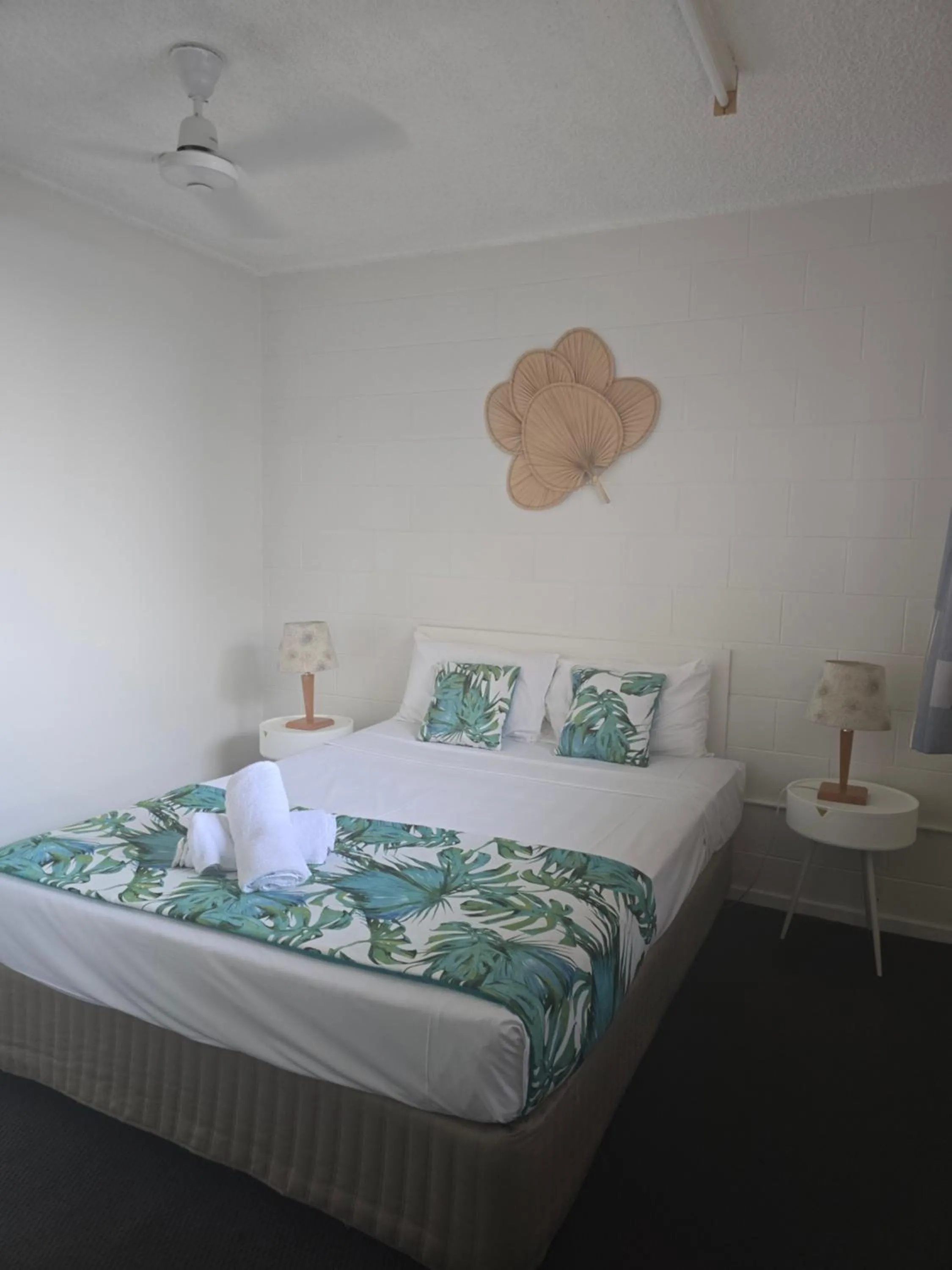 Bedroom, Bed in Whitsunday Waterfront Apartments
