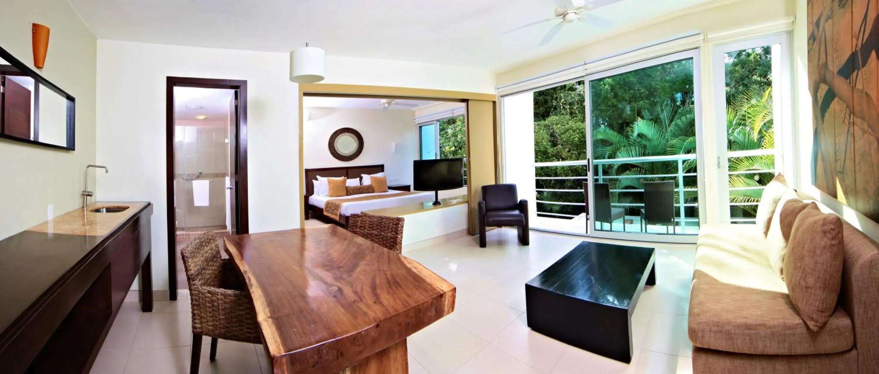 Junior Suite Superior (1 Adult) in Bahia Principe Luxury Sian Ka´an - Adults Only - All Inclusive Junior Suite Superior (1 Adult) in Bahia Principe Luxury Sian Ka´an - Adults Only - All Inclusive