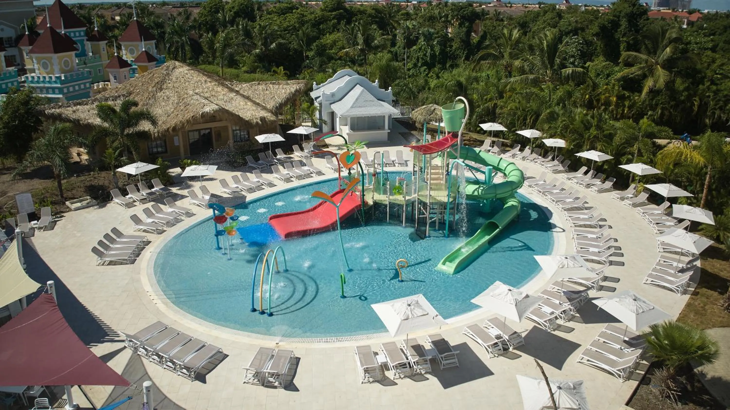 Day in Bahia Principe Luxury Esmeralda All Inclusive - Newly Renovated
