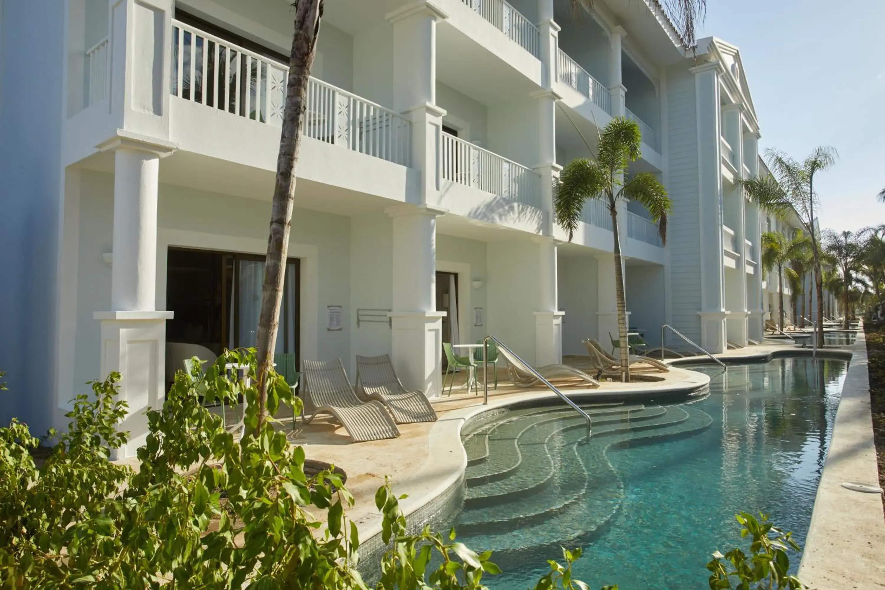 Property building in Bahia Principe Luxury Esmeralda All Inclusive - Newly Renovated Property building in Bahia Principe Luxury Esmeralda All Inclusive - Newly Renovated