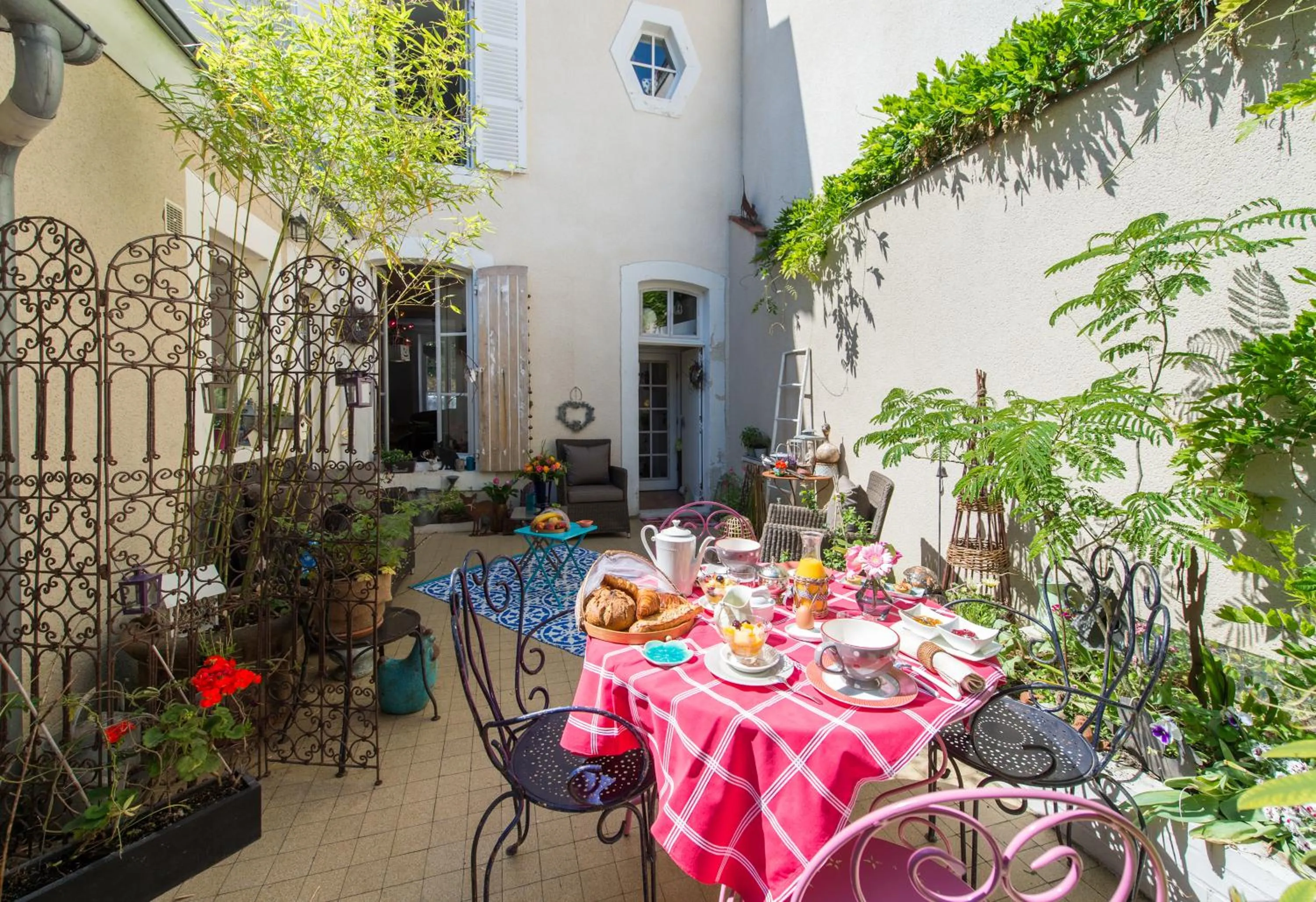 Patio in La Mancelle - Chambre d'hôtes