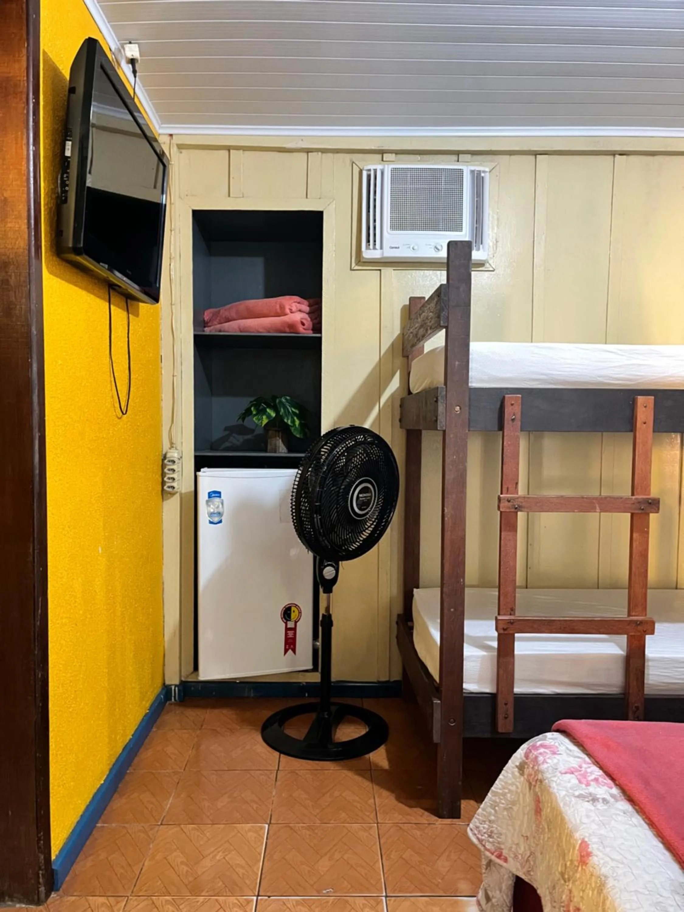 Bed in Pousada & Camping Tubarão