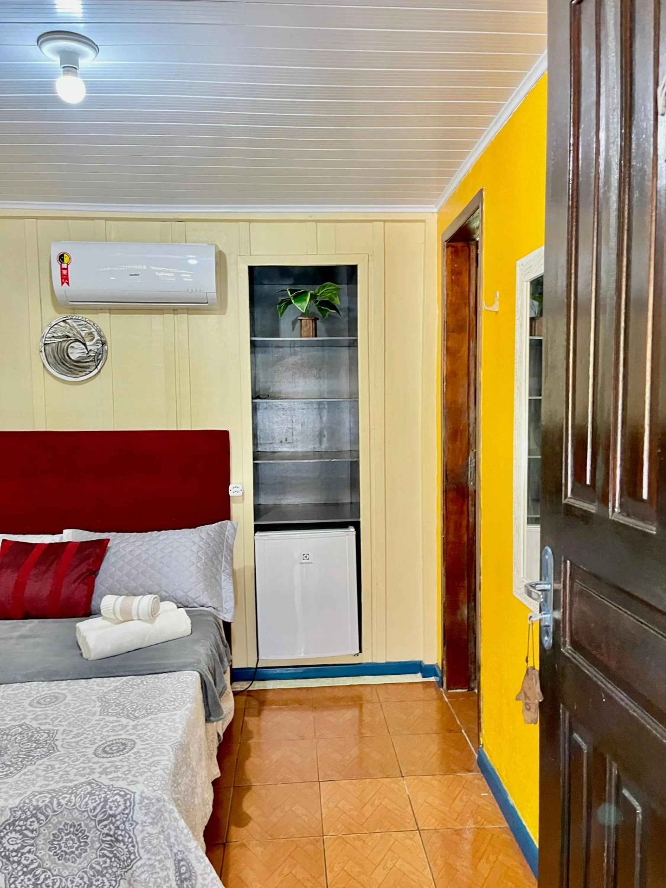 Bedroom, Bed in Pousada & Camping Tubarão