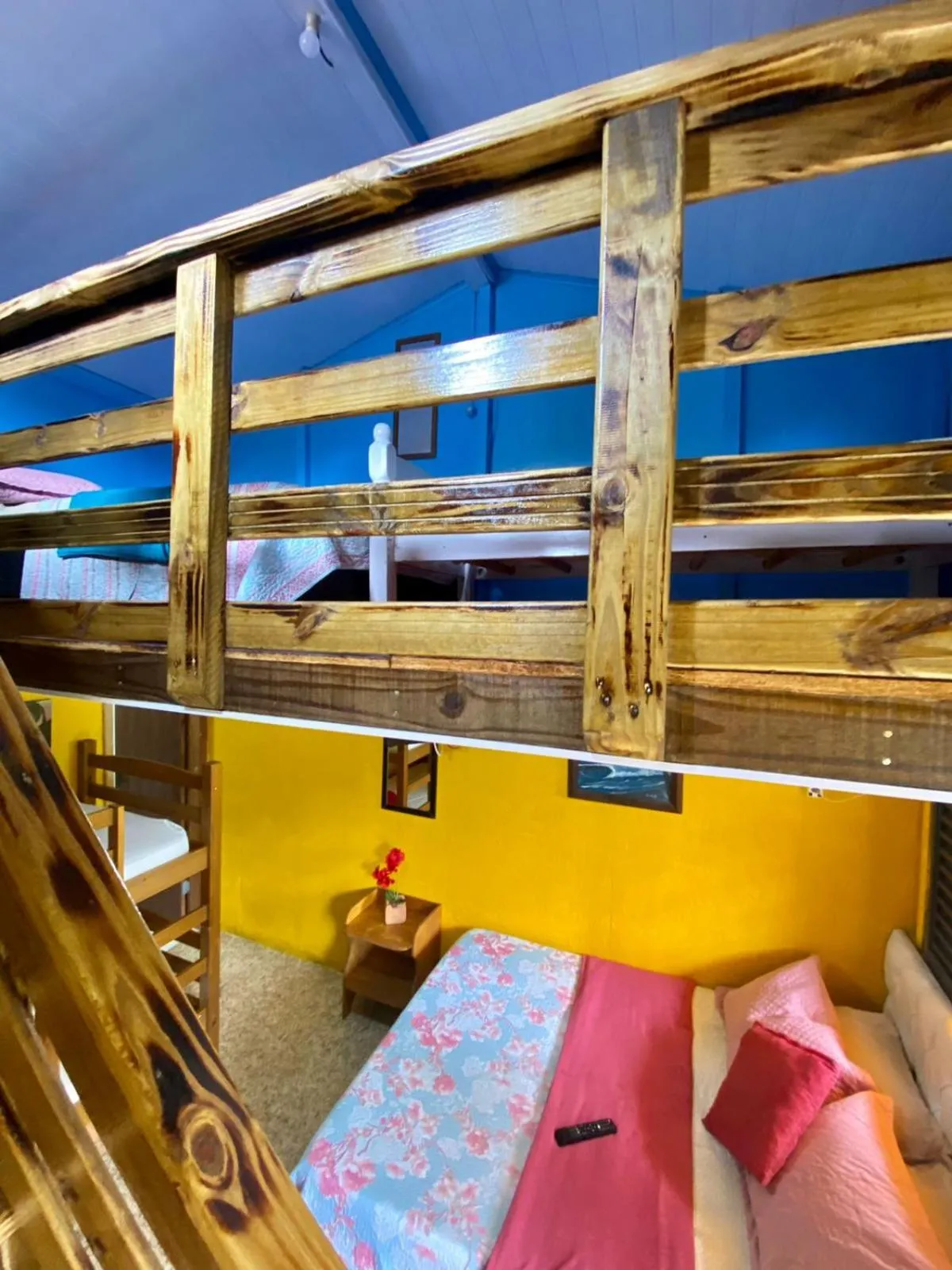 Photo of the whole room, Bed in Pousada & Camping Tubarão