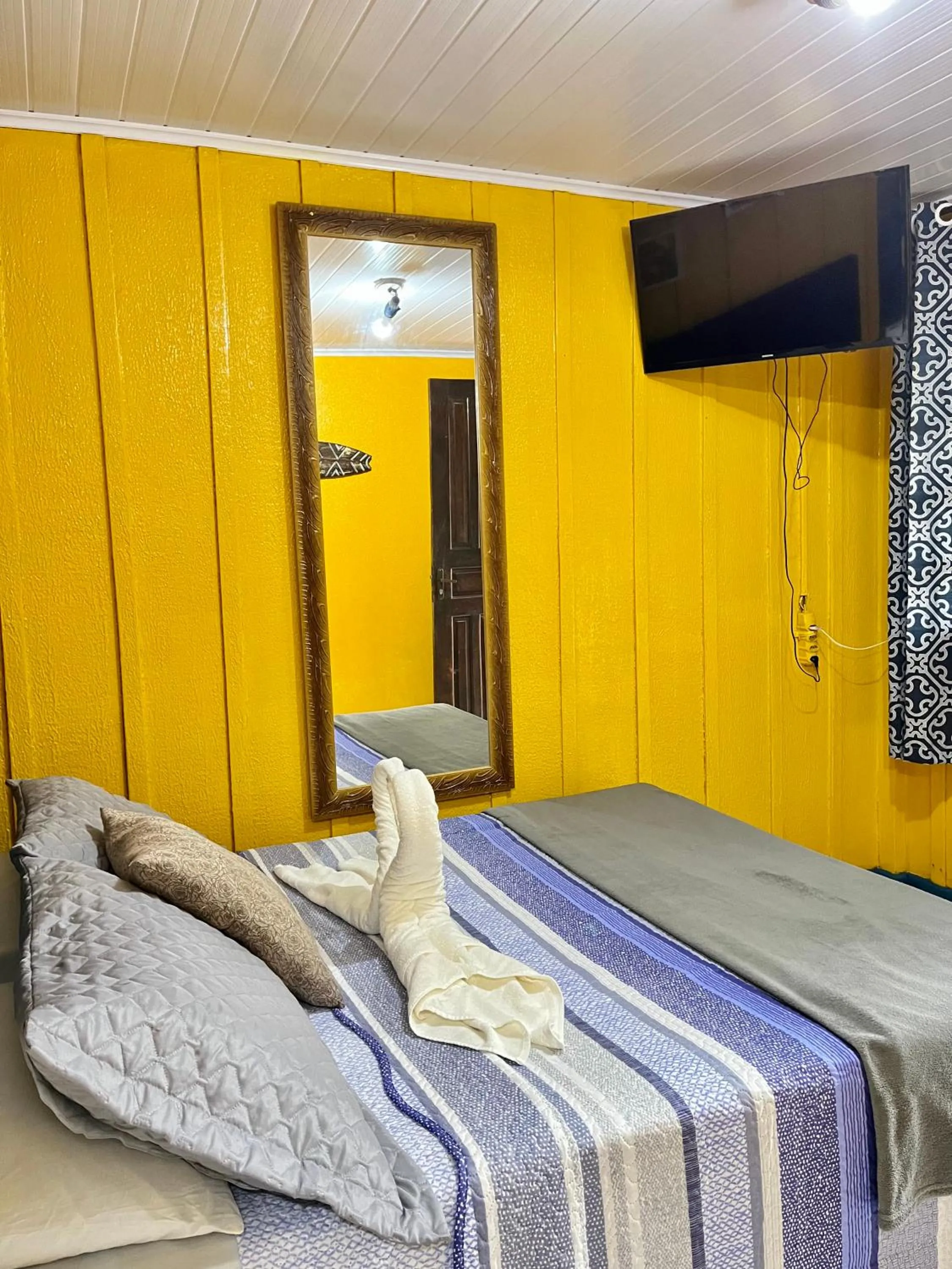 Bedroom, Bed in Pousada & Camping Tubarão