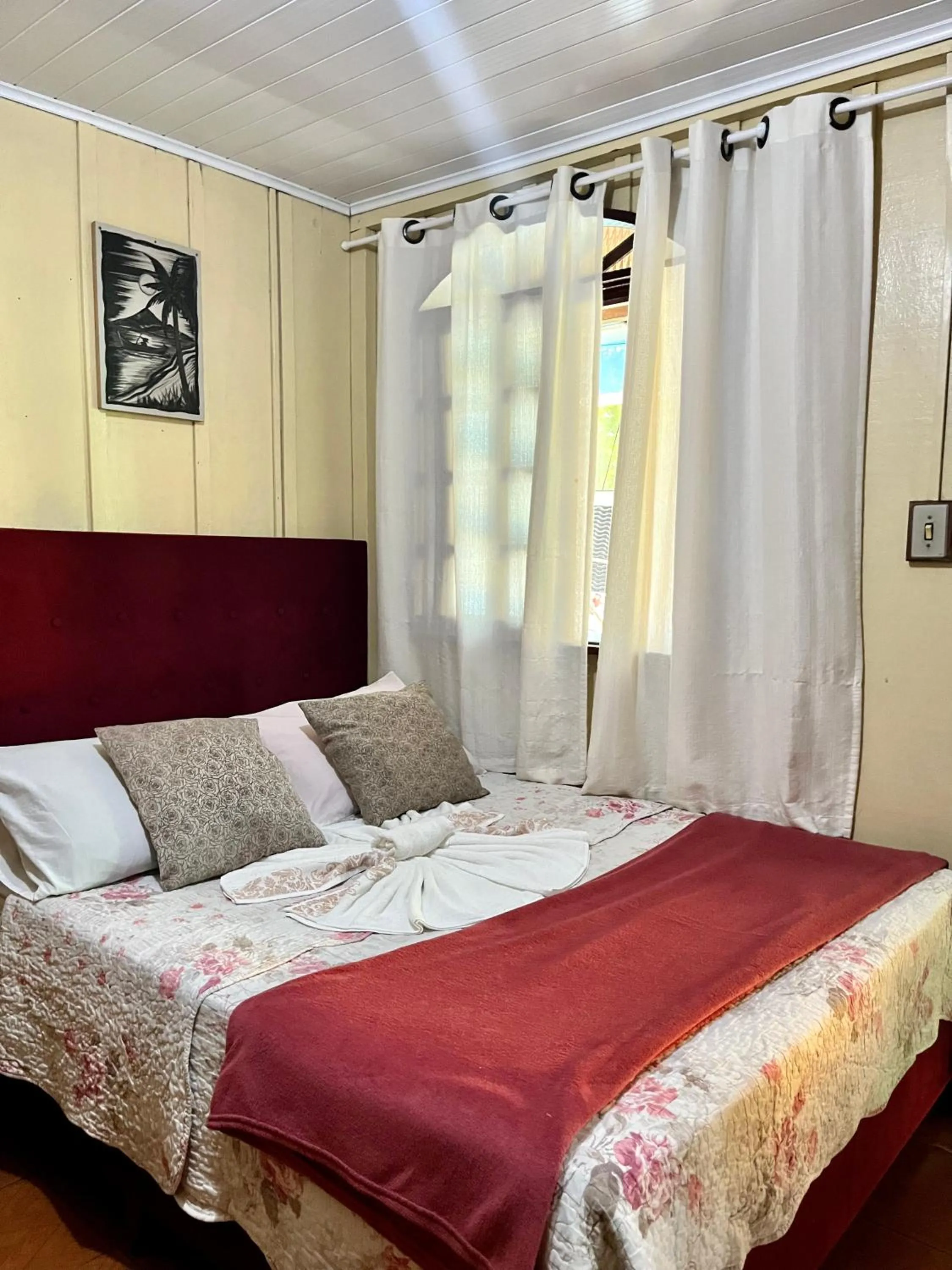 Bed in Pousada & Camping Tubarão