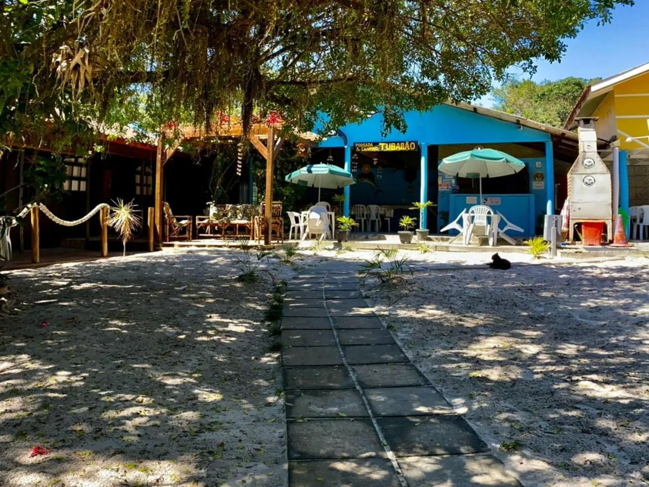 Garden view in Pousada & Camping Tubarão