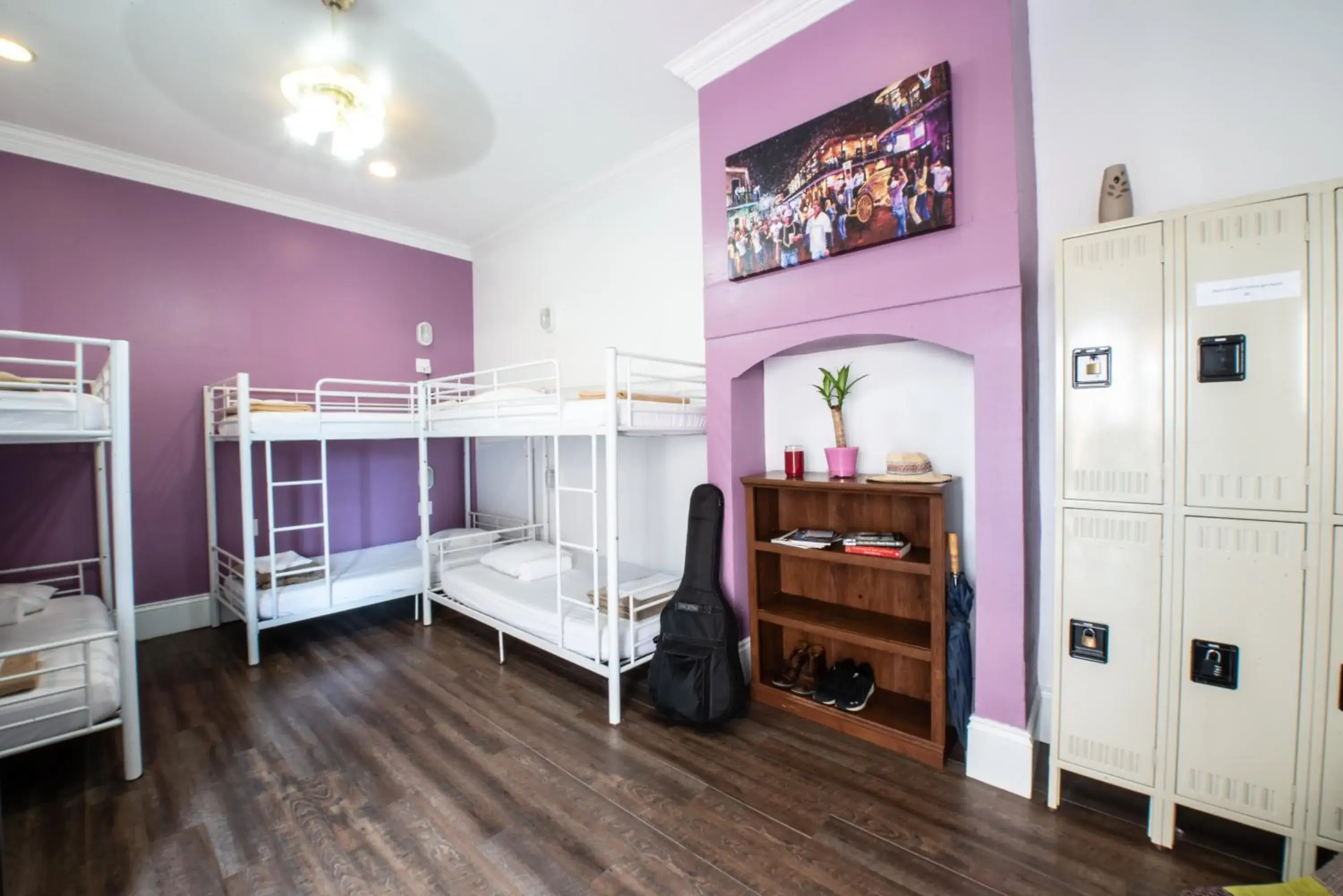 Bed in 6-Bed Mixed Dormitory Room in HOSTEL Auberge NOLA Bed in 6-Bed Mixed Dormitory Room in HOSTEL Auberge NOLA