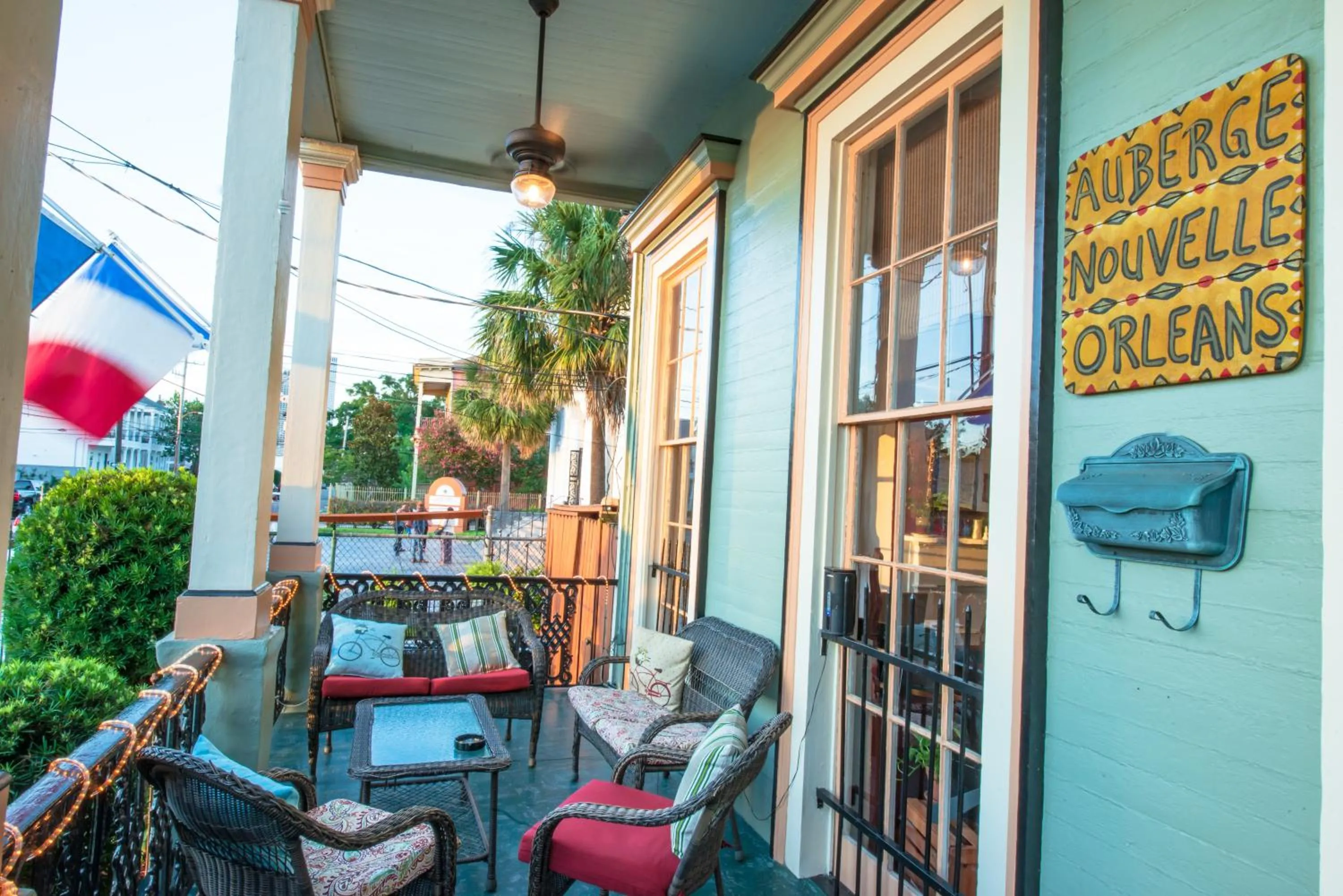 Facade/entrance in HOSTEL Auberge NOLA