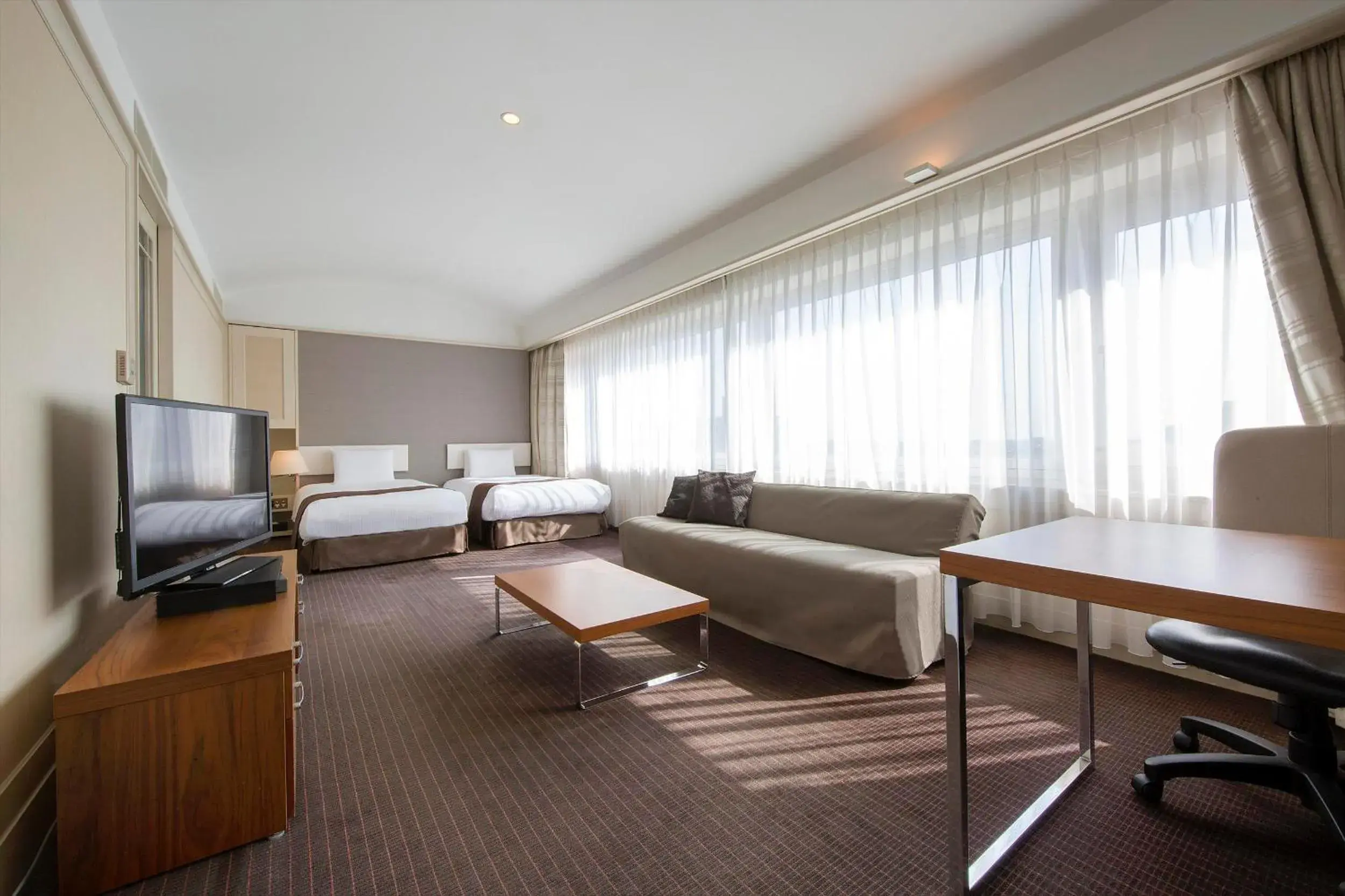 Living room, Bed in Rembrandt Hotel Tokyo-Machida Living room, Bed in Rembrandt Hotel Tokyo-Machida