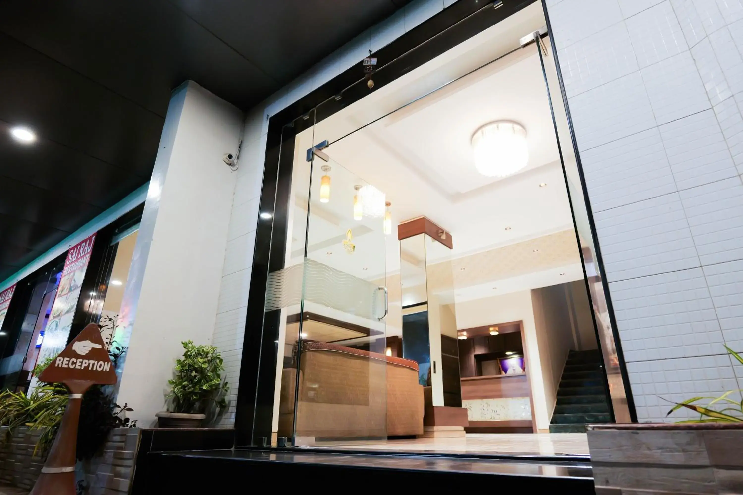 Facade/entrance in Hotel Laxmibai Palace- Only 300 miter from Sai Baba Temple!!!! Facade/entrance in Hotel Laxmibai Palace- Only 300 miter from Sai Baba Temple!!!!