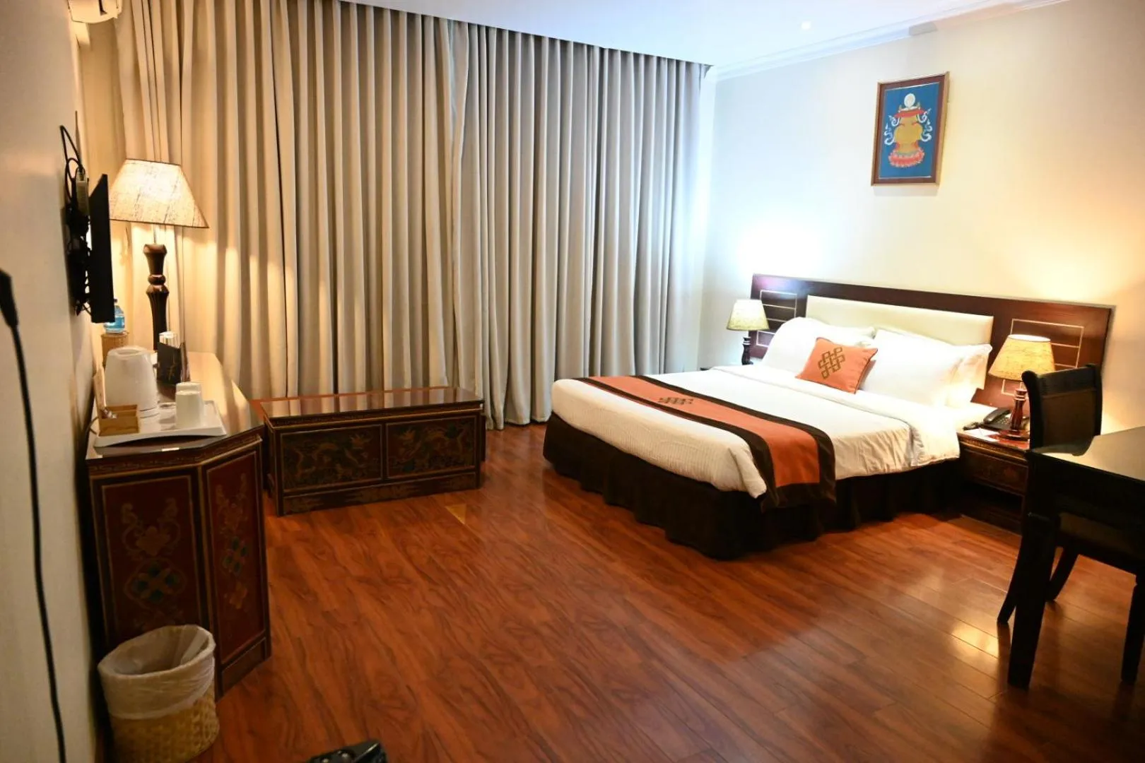 Photo of the whole room, Bed in Vannasut Hotel and Spa