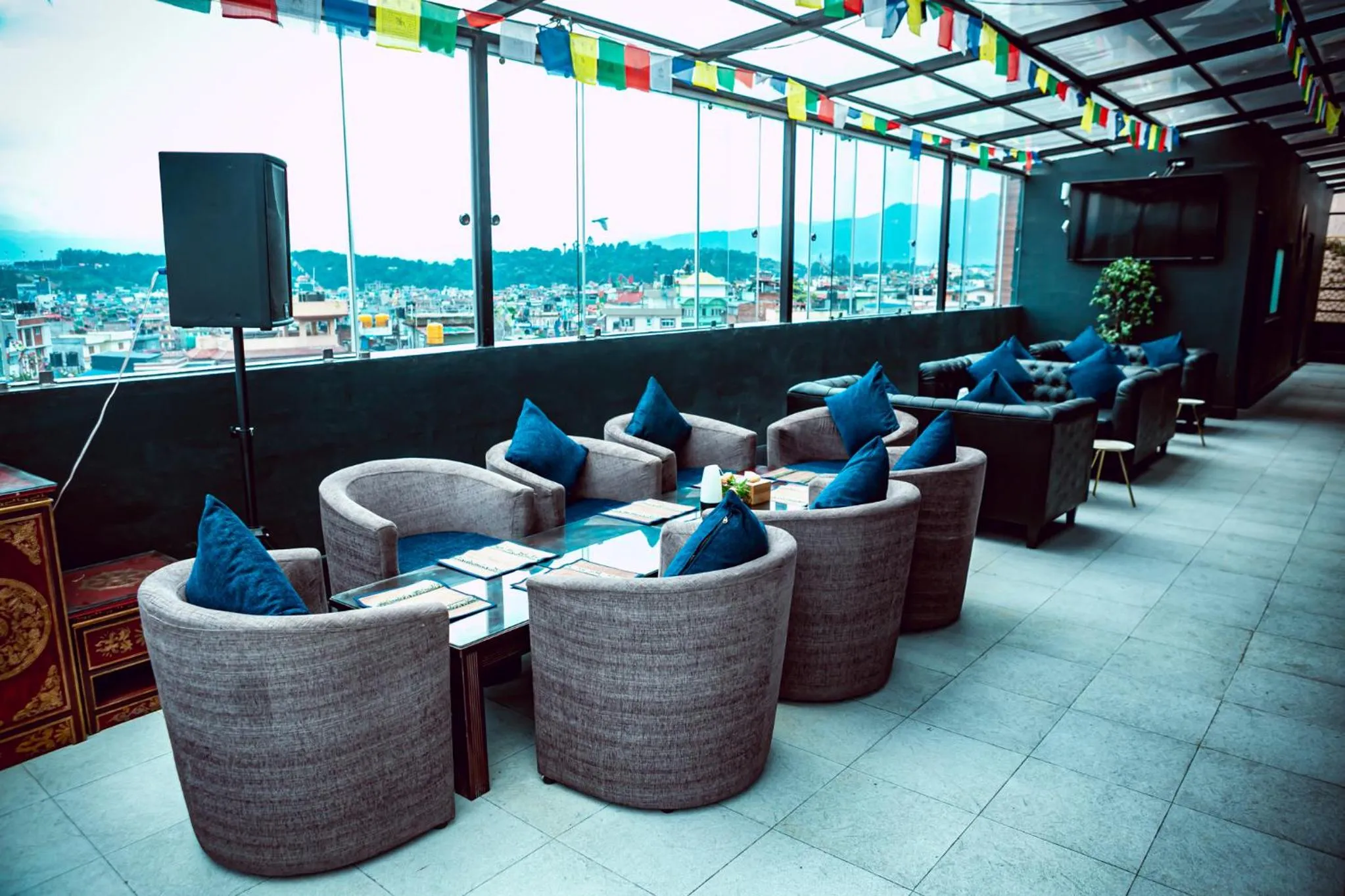 Karaoke in Vannasut Hotel and Spa