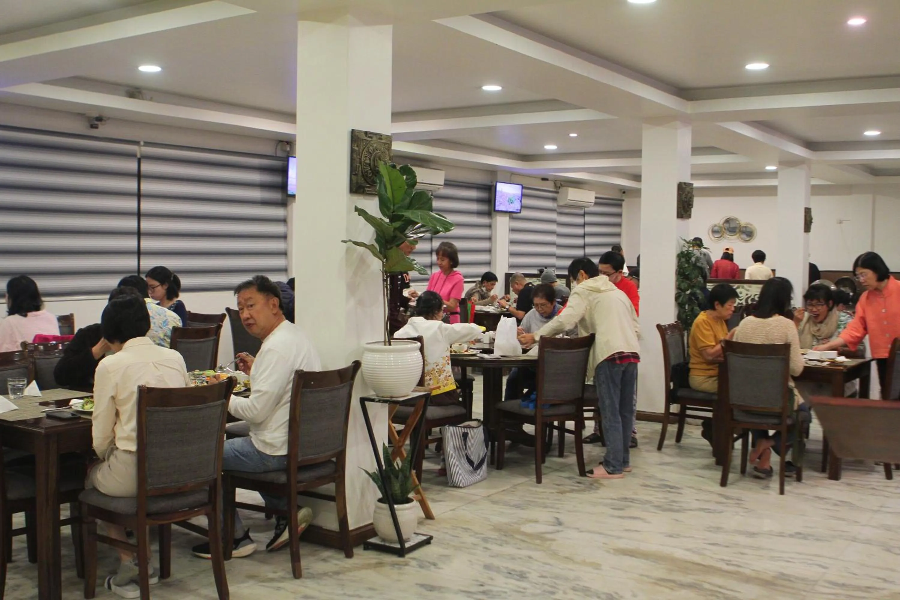 Restaurant/places to eat in Vannasut Hotel and Spa