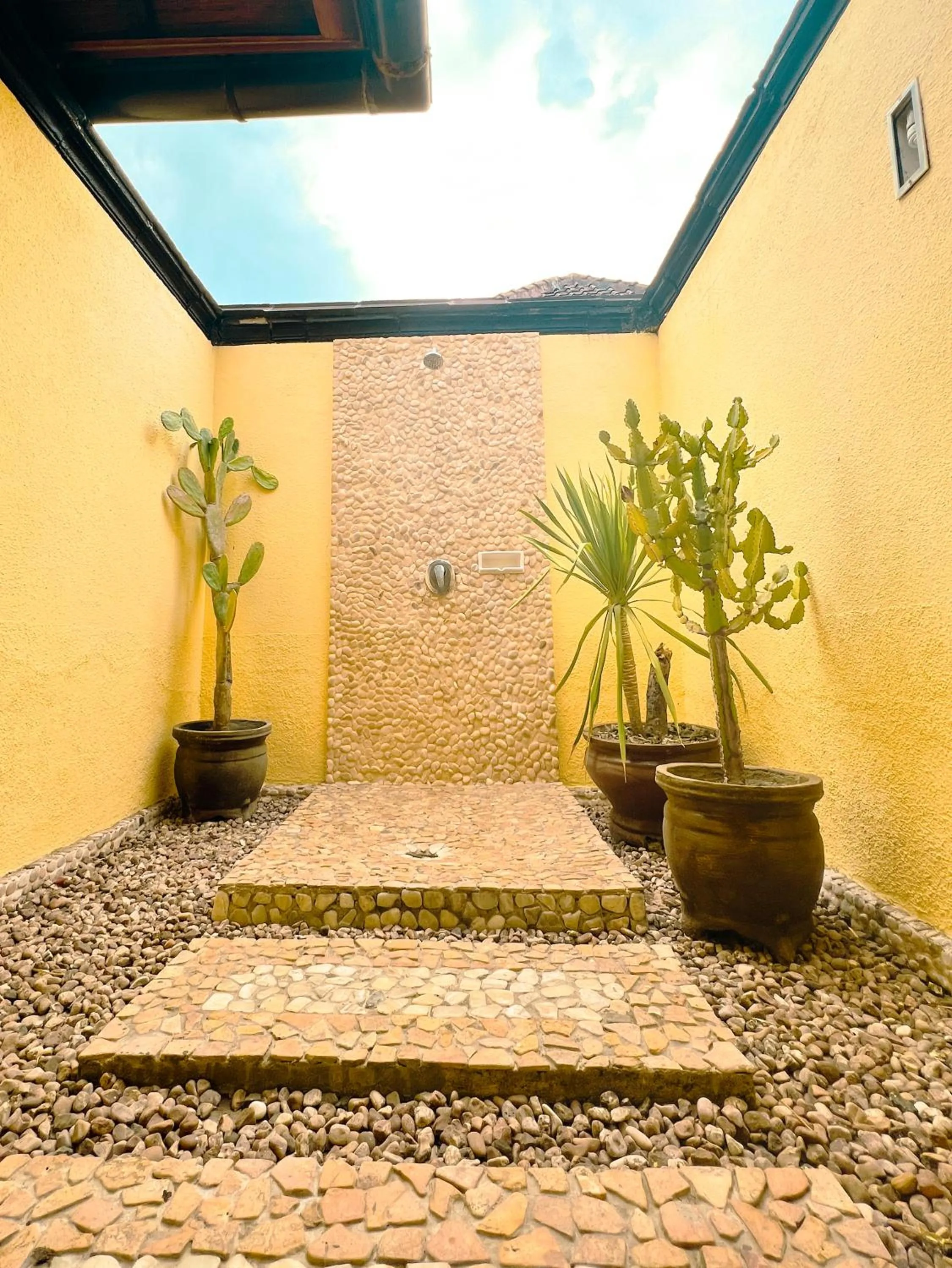 Bathroom in Villa Bulan Madu Gili Air