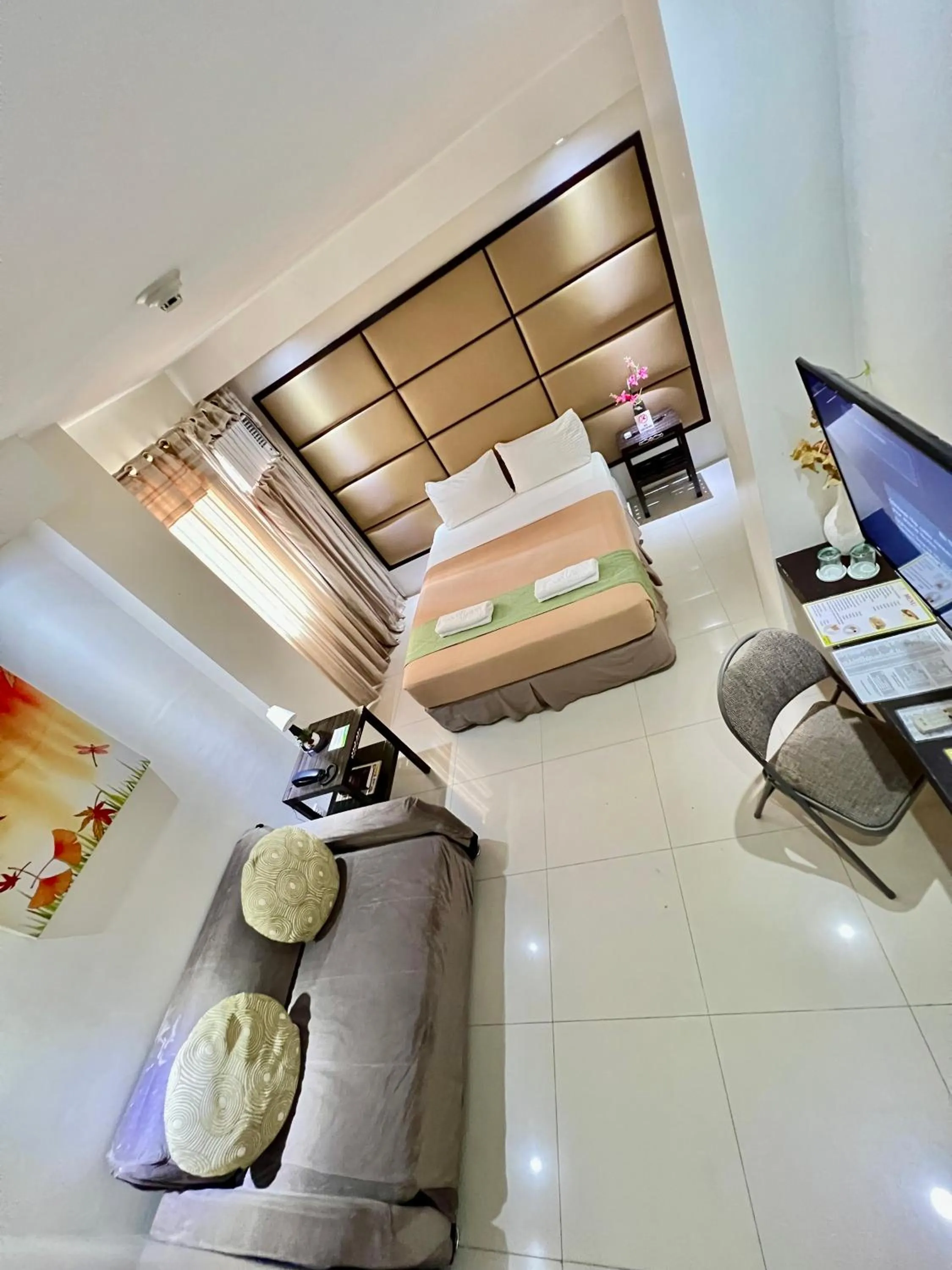 Bed in Canberry Hotel