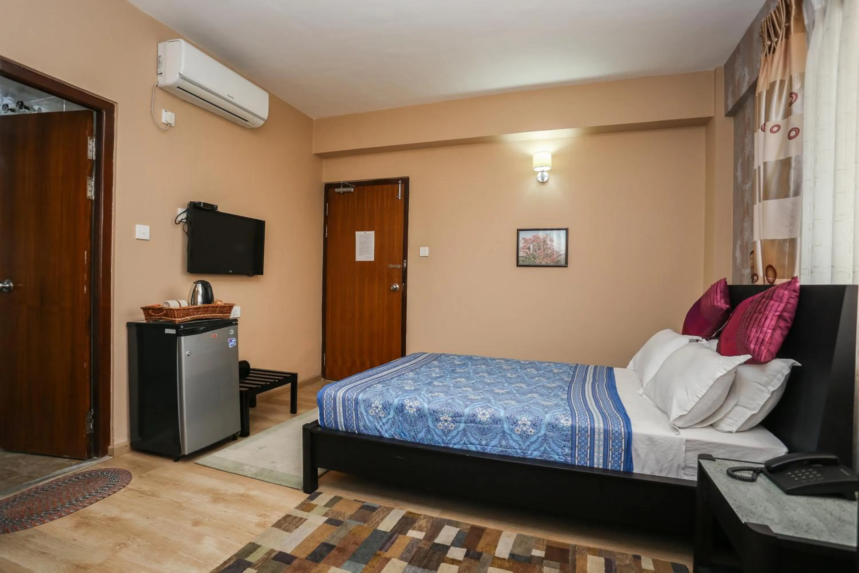 Photo of the whole room in Nirvana Home