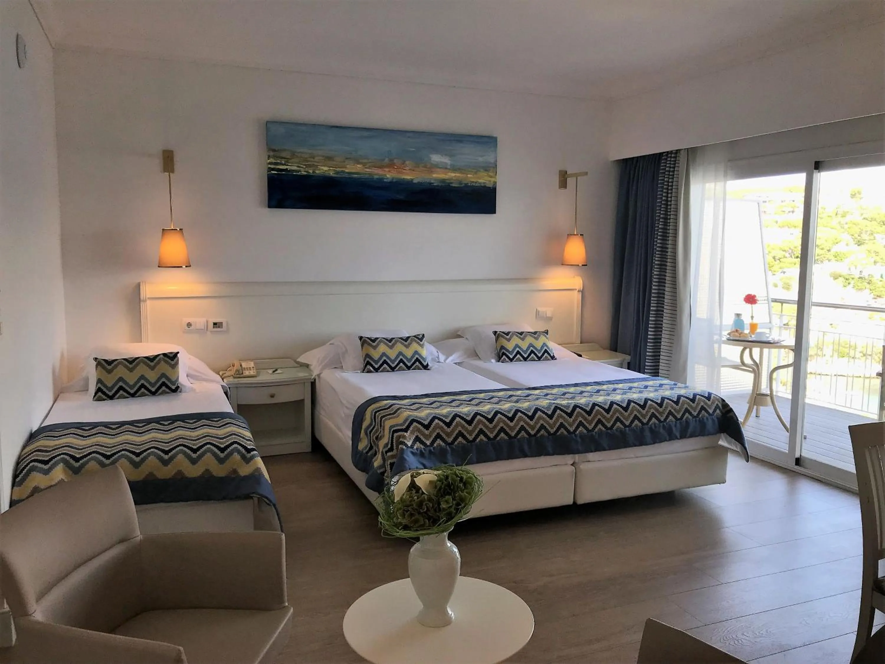 Bed in Hotel Coronado Thalasso & Spa