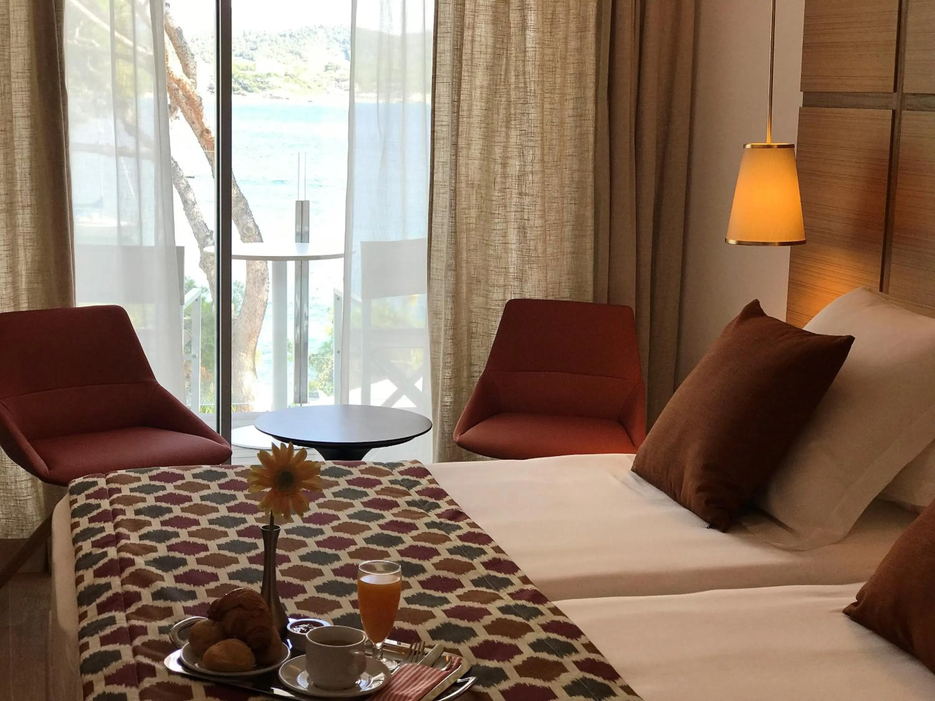 Bed in Hotel Coronado Thalasso & Spa