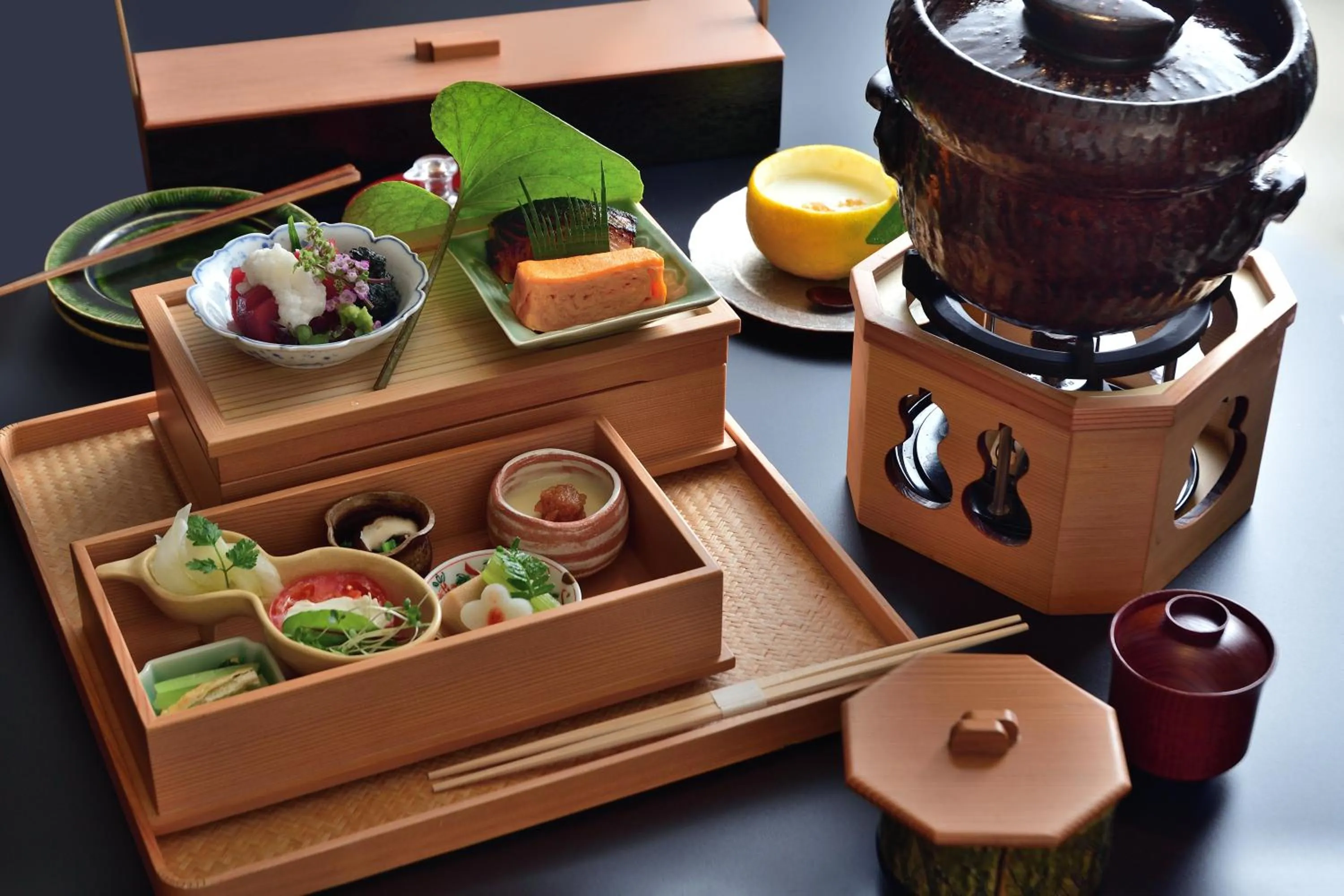 Breakfast in Yakakutei