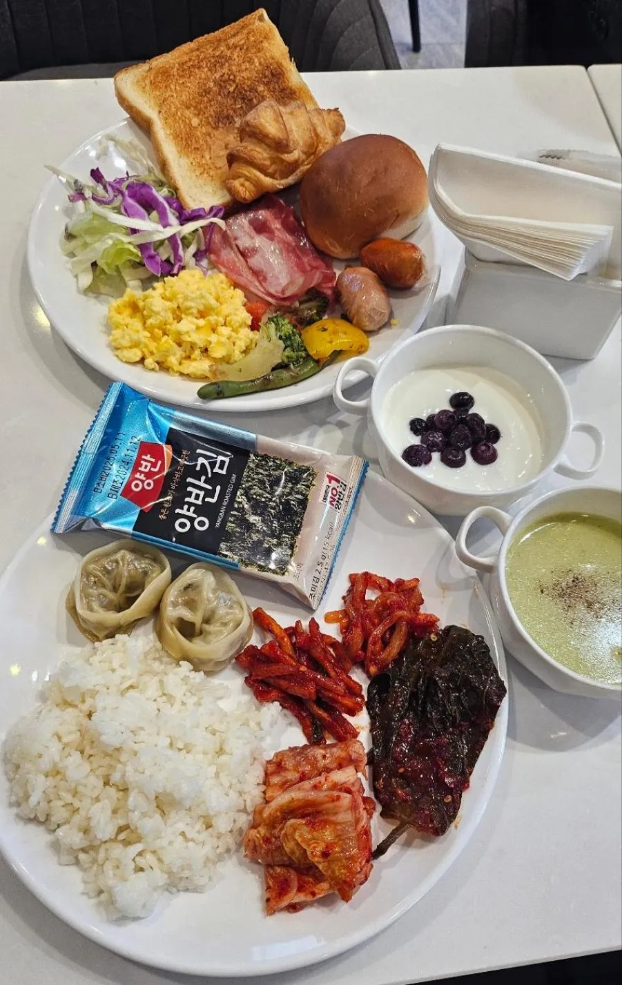 Restaurant/places to eat in The Western Busan Hotel By STAYNEO