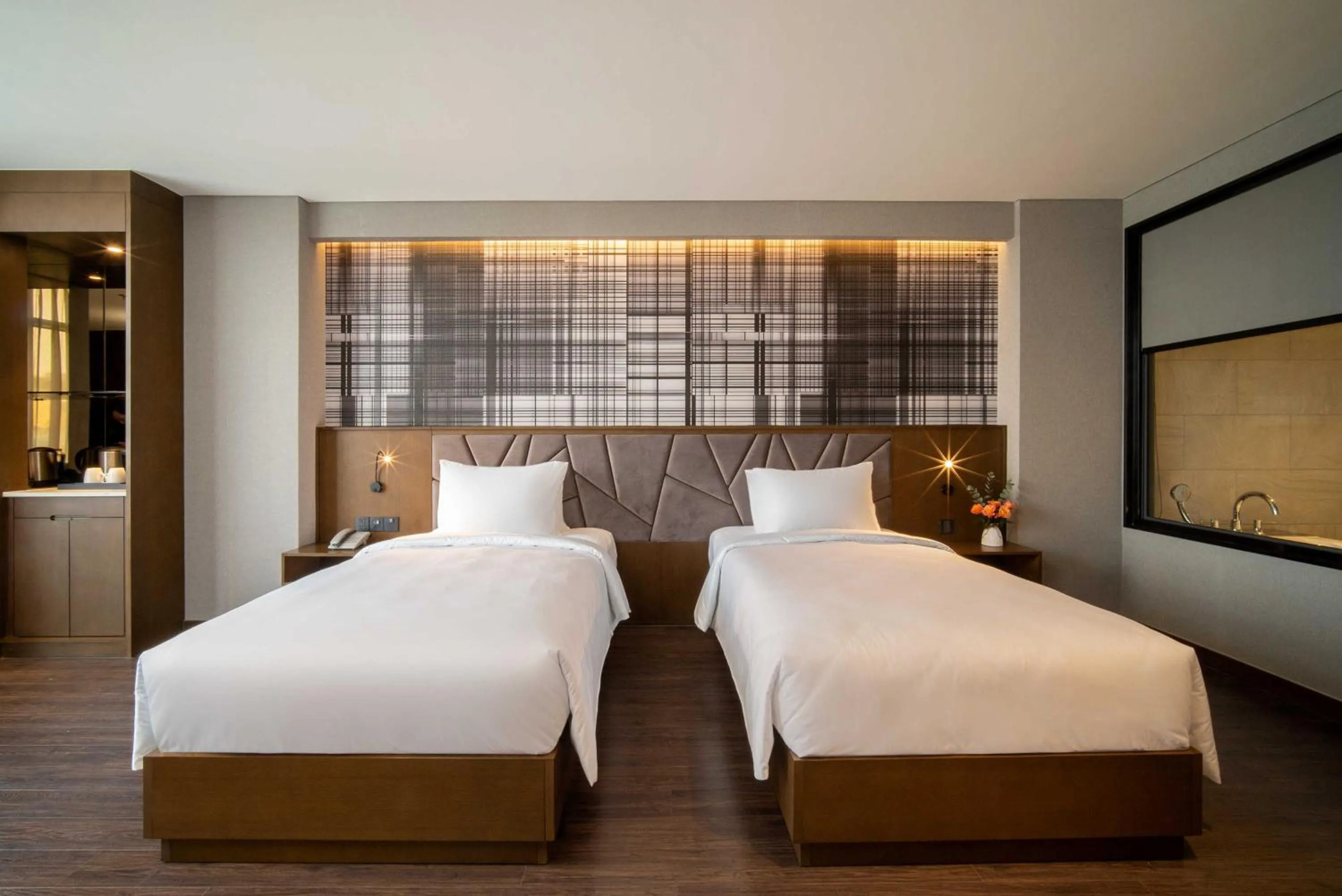 Bedroom, Bed in Nhat Ha Lavish Hotel