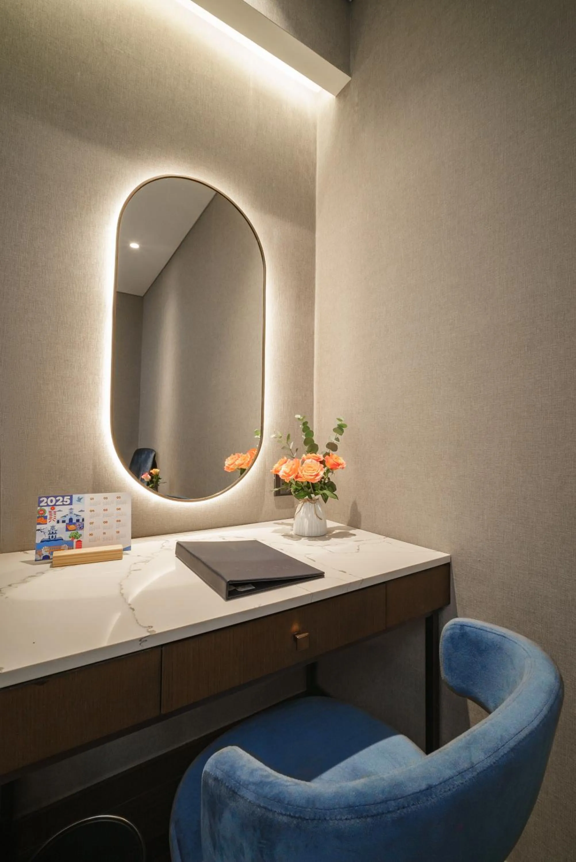 Bedroom in Nhat Ha Lavish Hotel