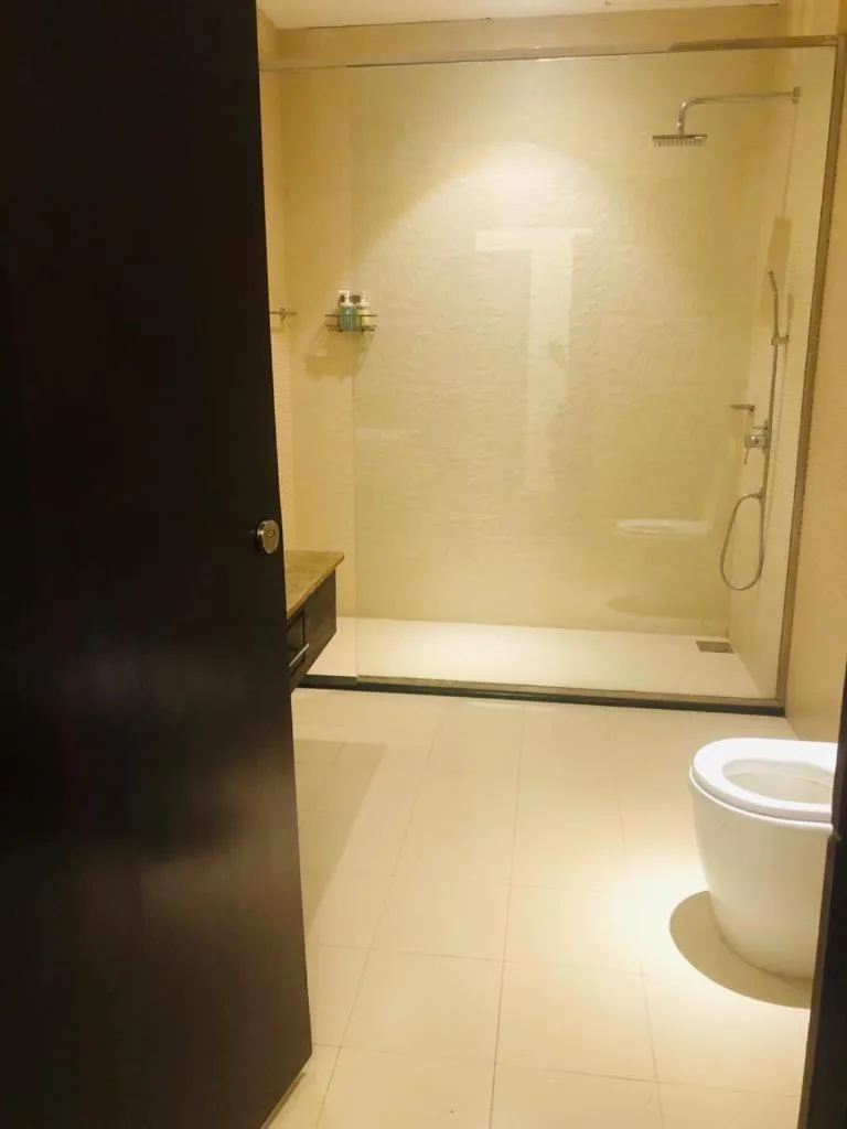 Shower in Avasta Resort Wijaya Leisure