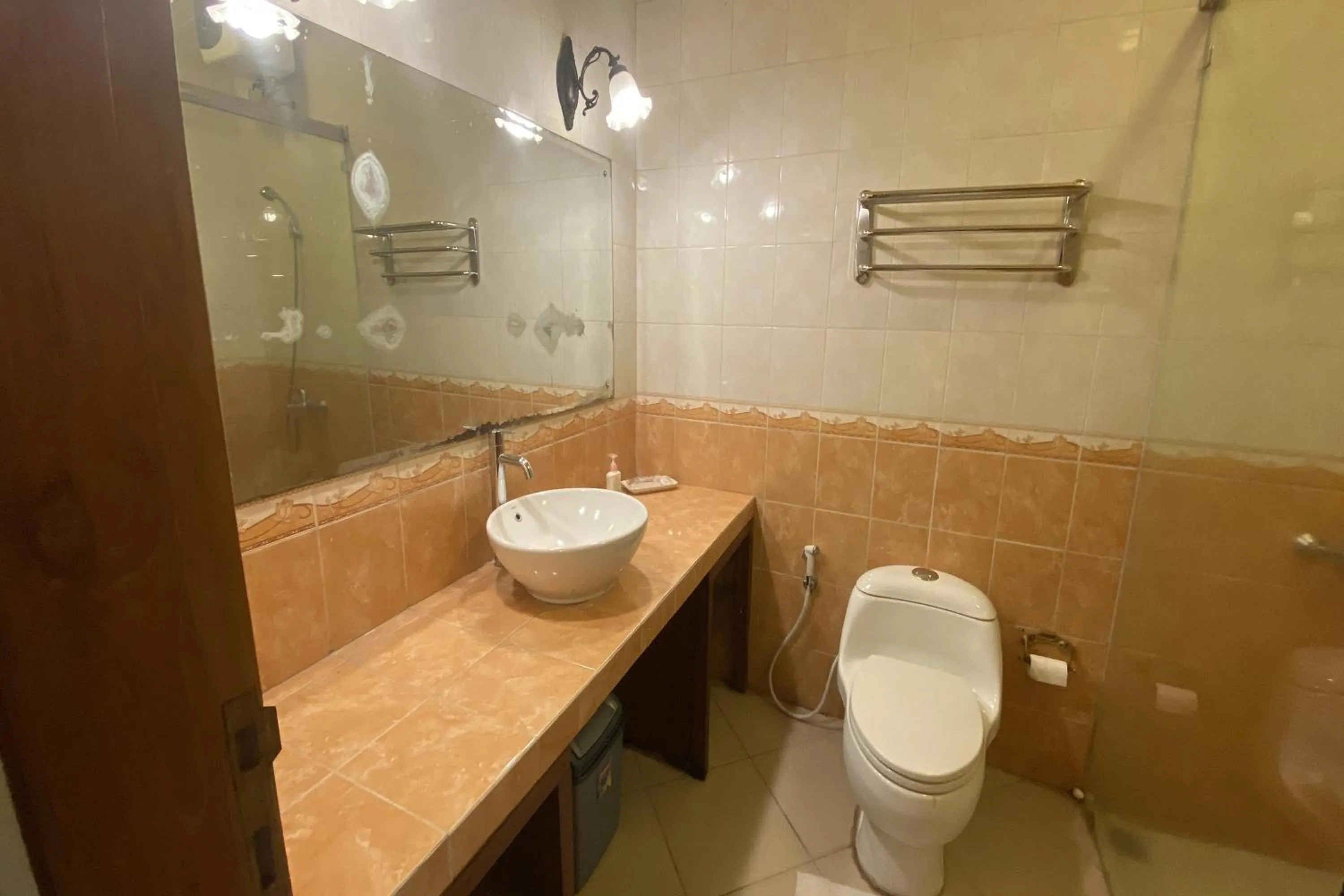 Bathroom in Villa Baliantoro Yogyakarta