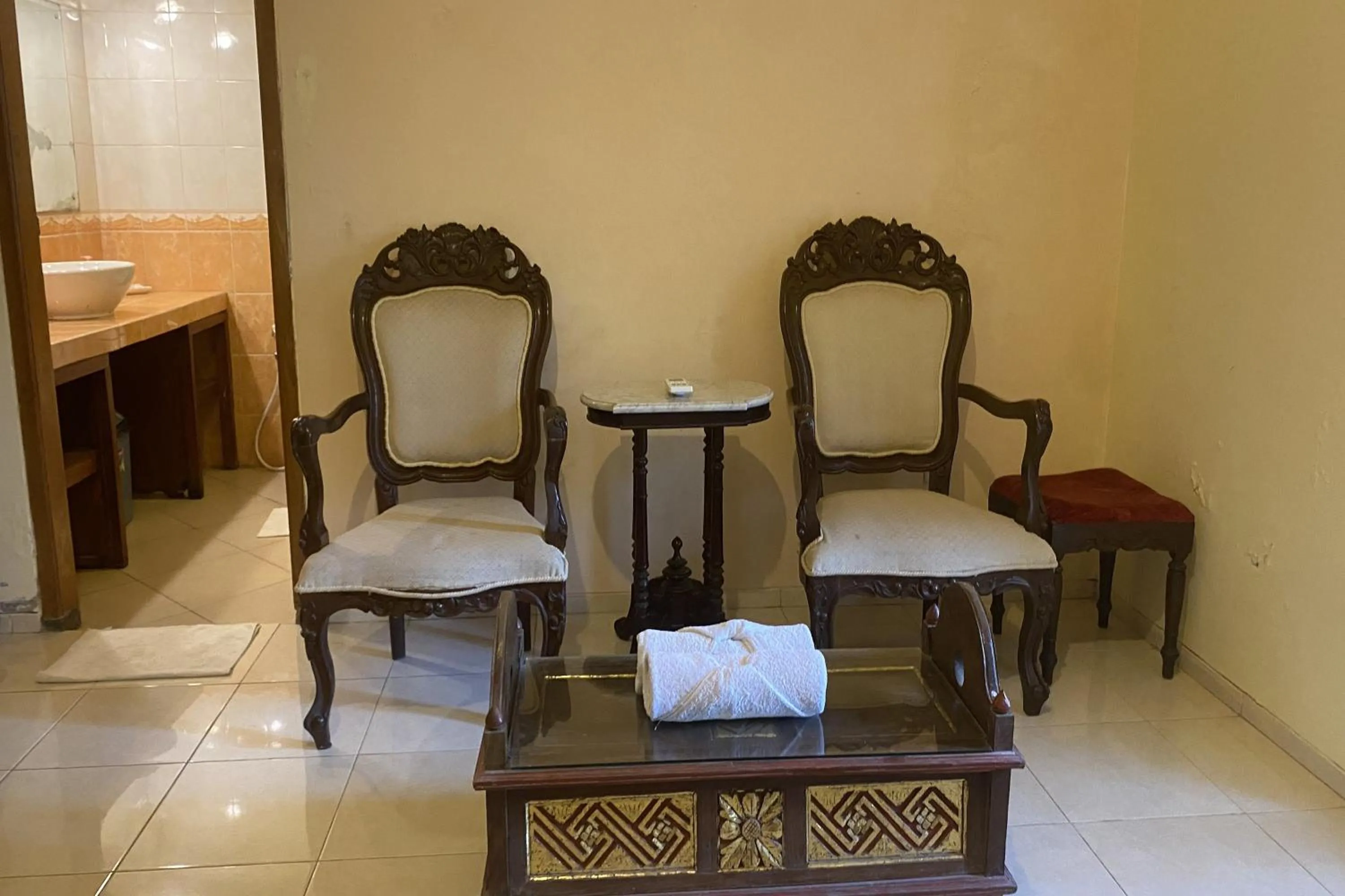 Seating area in Villa Baliantoro Yogyakarta