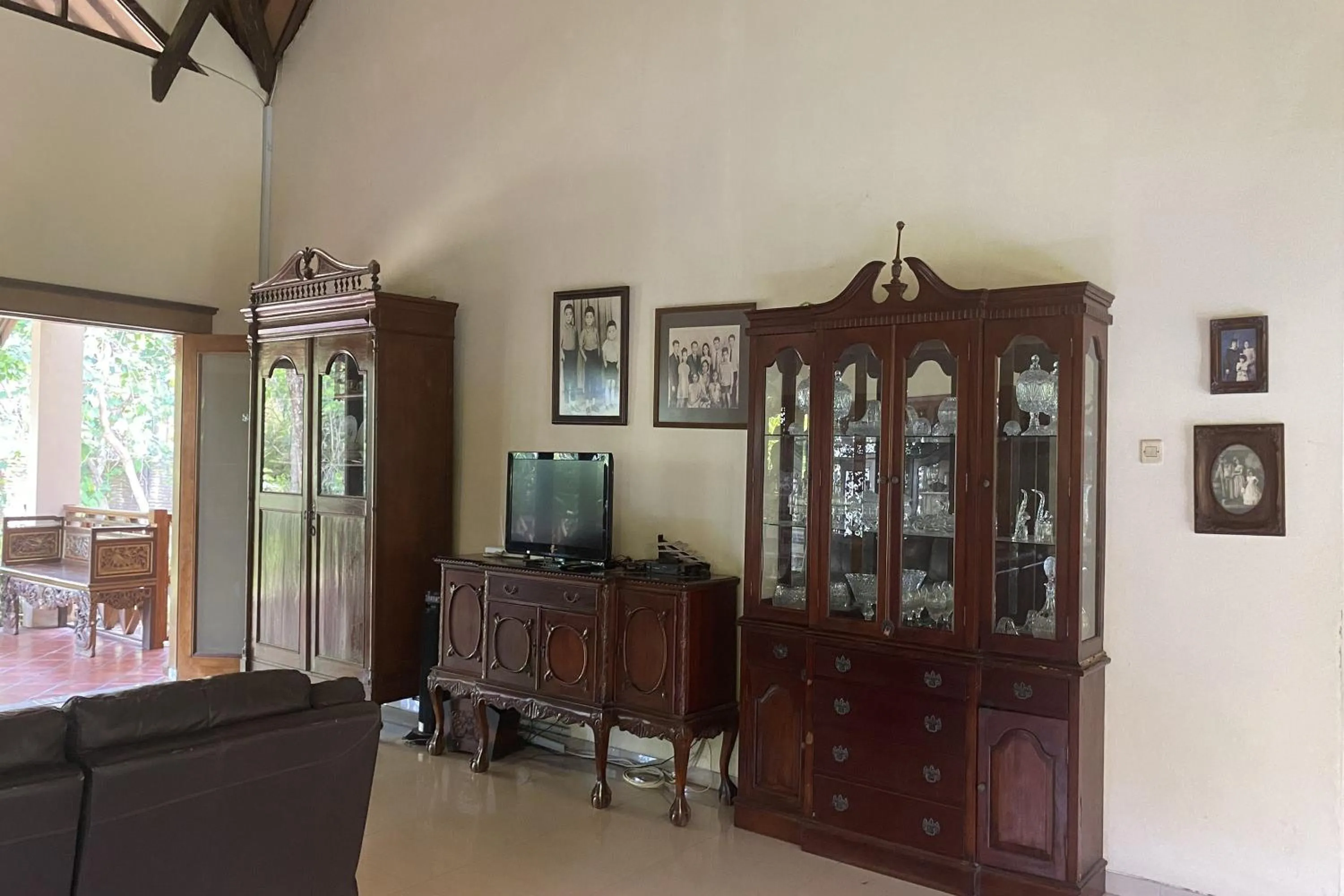 TV and multimedia in Villa Baliantoro Yogyakarta