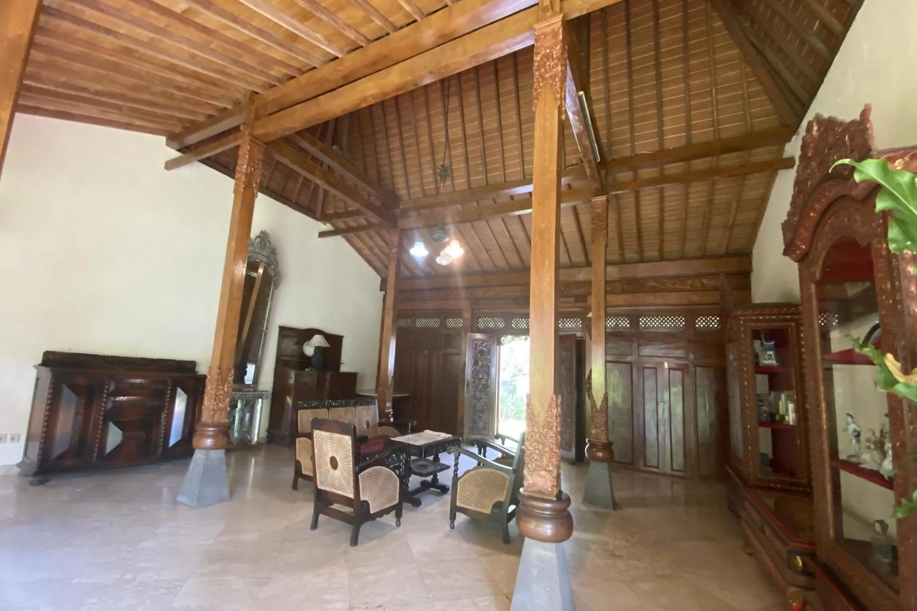 Living room in Villa Baliantoro Yogyakarta
