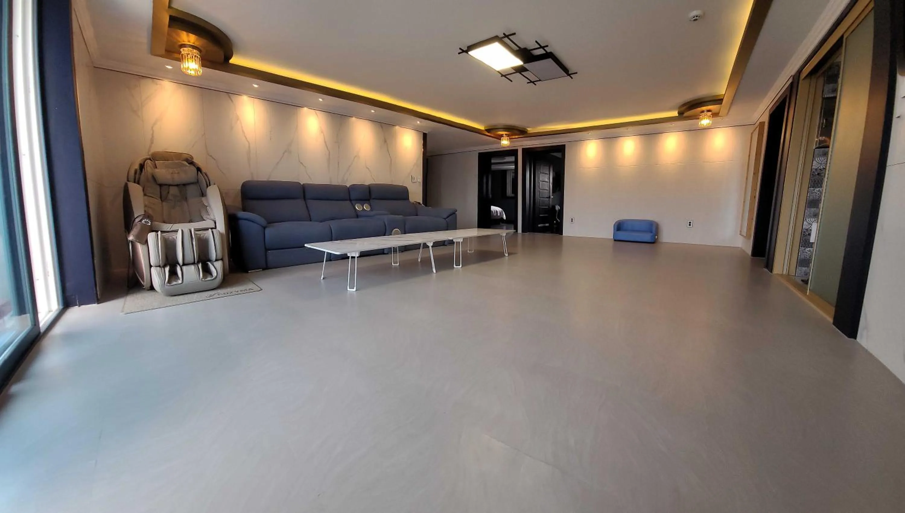 Living room in Hotel Cheongdam