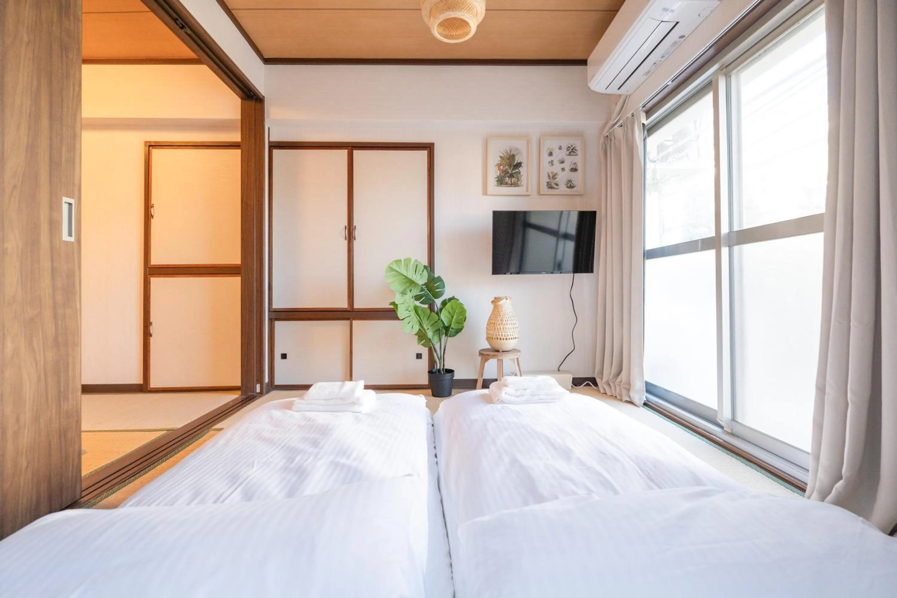 Bed in Mi-APT TAKINO