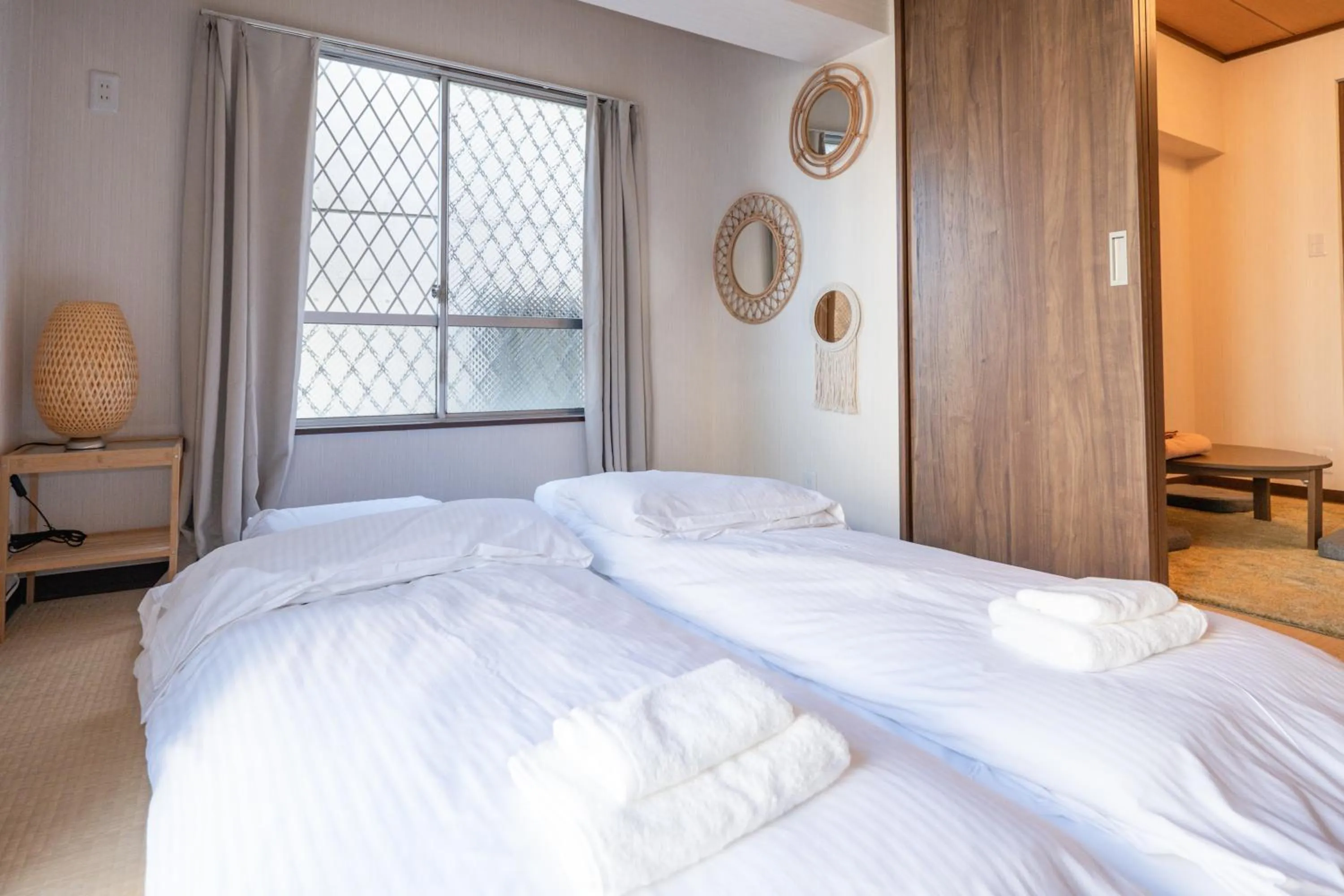 Bed in Mi-APT TAKINO